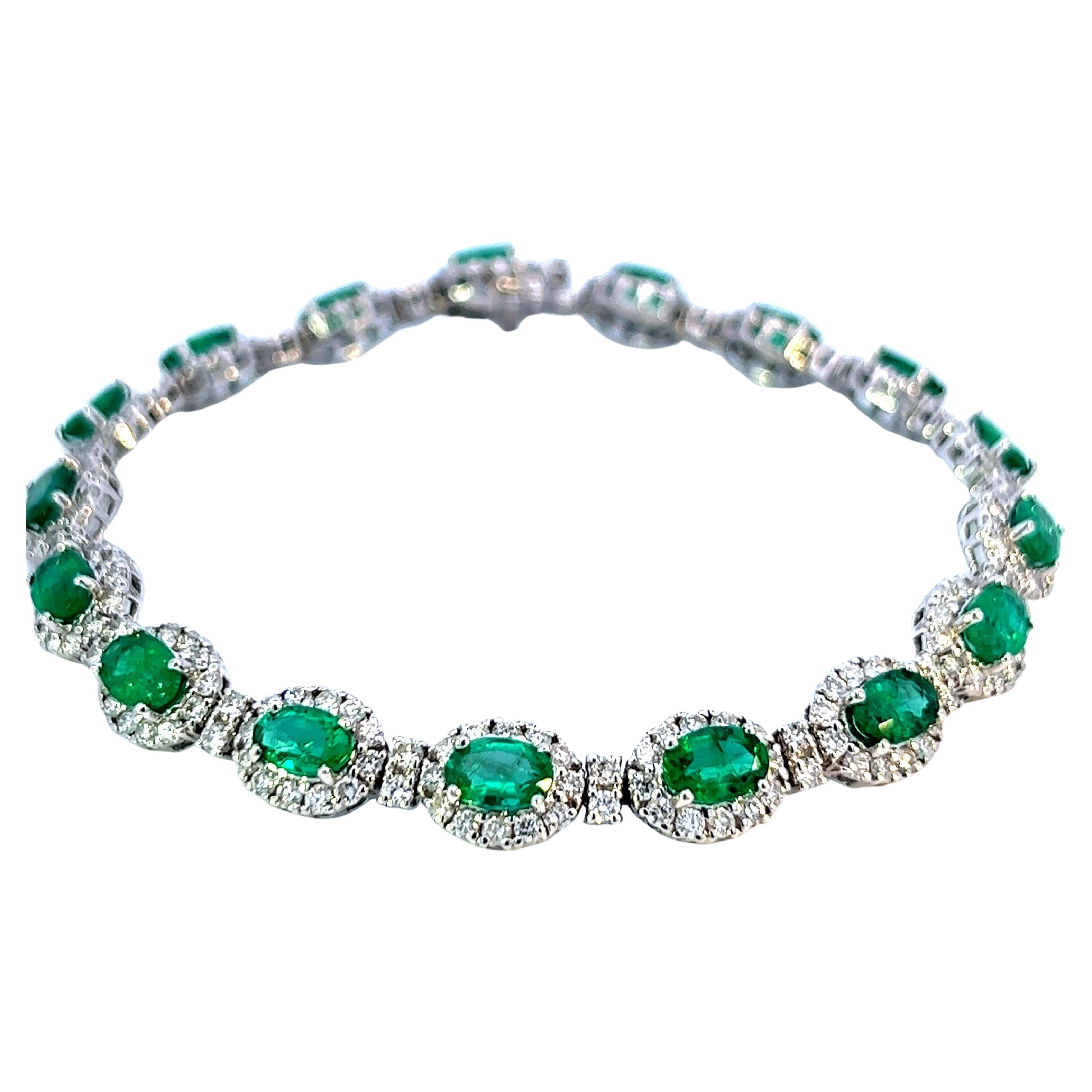 Elegante Pulsera de Esmeraldas y Diamantes