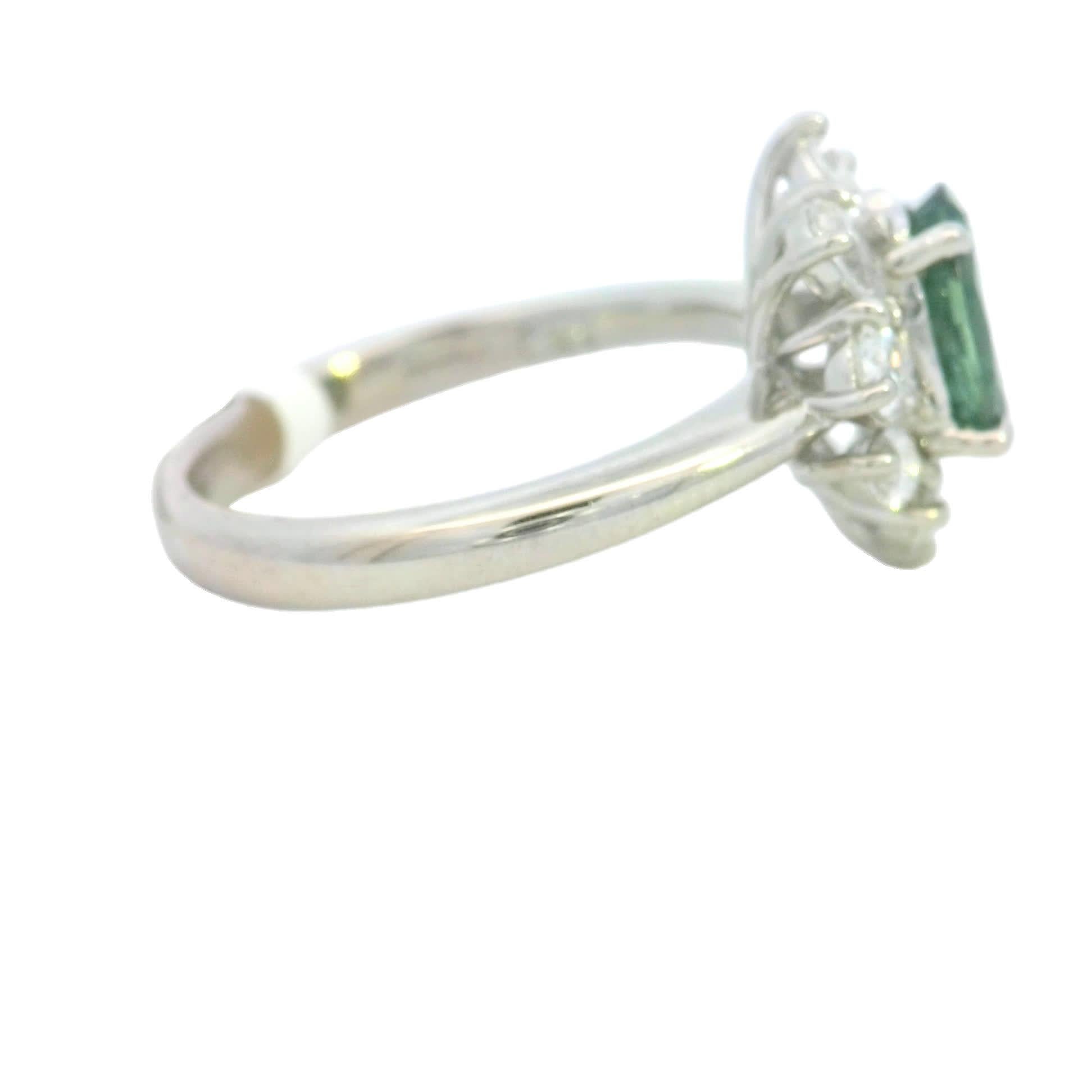 Eleganter Ring mit Smaragd und Diamant Damen im Angebot