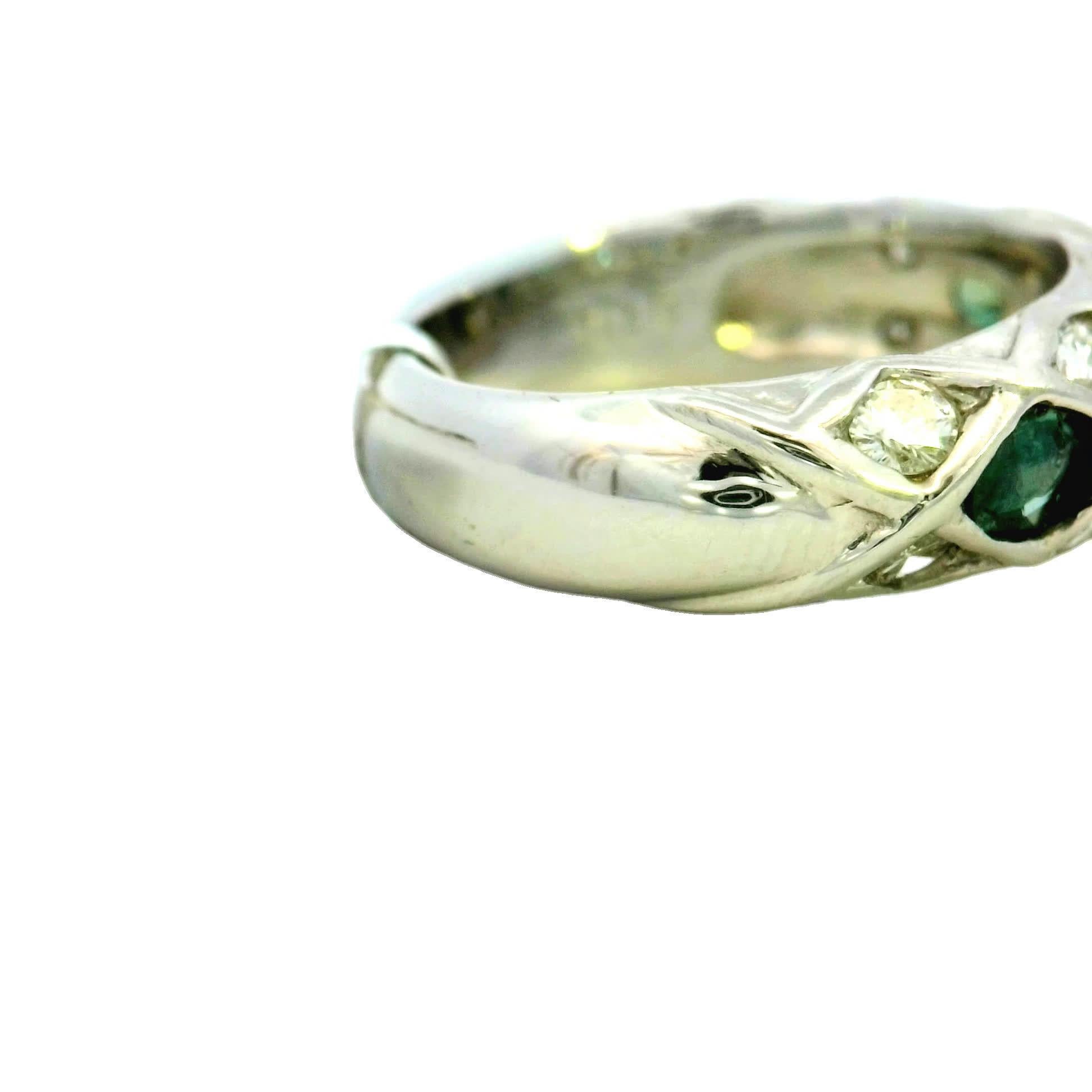 Eleganter Ring mit Smaragd und Diamant Damen im Angebot