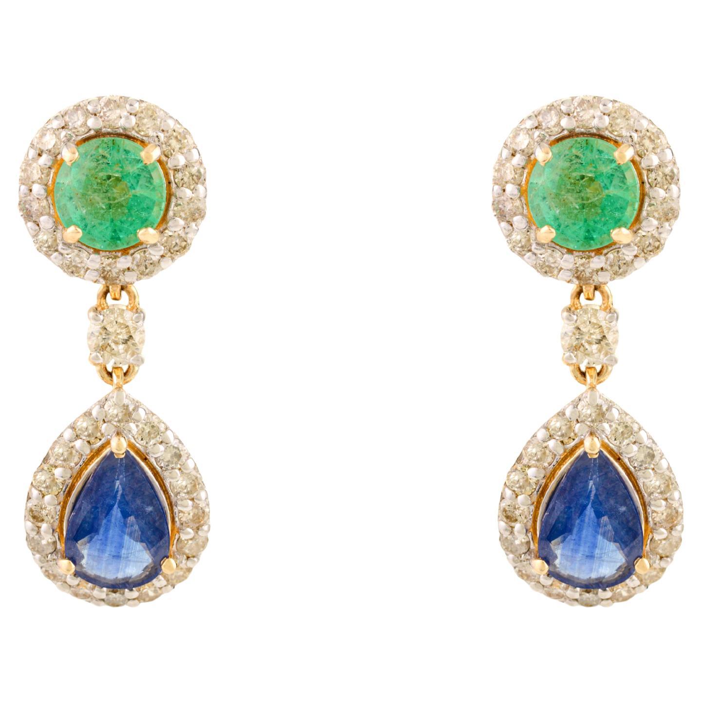 Eleganza degli orecchini a goccia con smeraldo e zaffiro in oro giallo 14K e diamante a raggiera in vendita