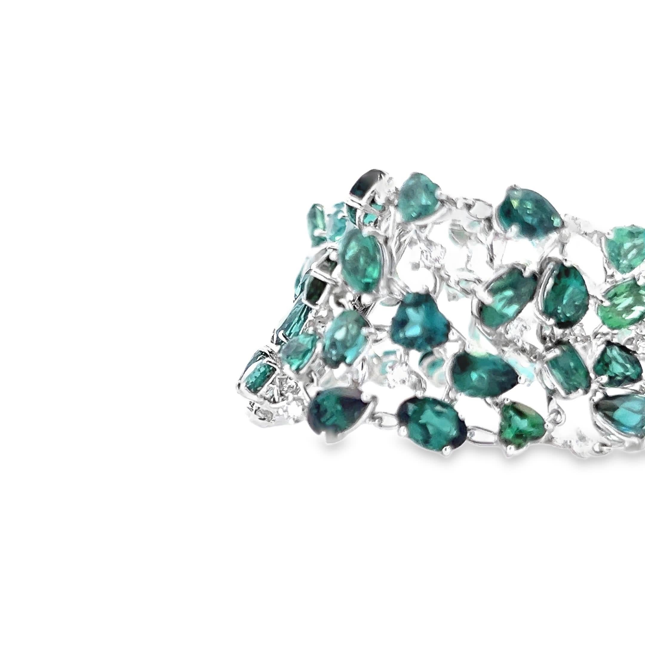 Elegante Pulsera Esmeralda en Nuevo estado para la venta en Great Neck Plaza, NY