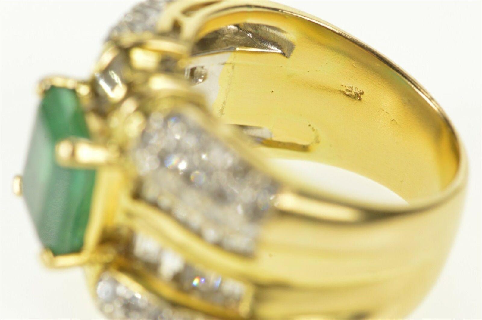 elegant emerald ring