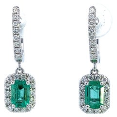 Elegantes Pendientes Gota Esmeralda
