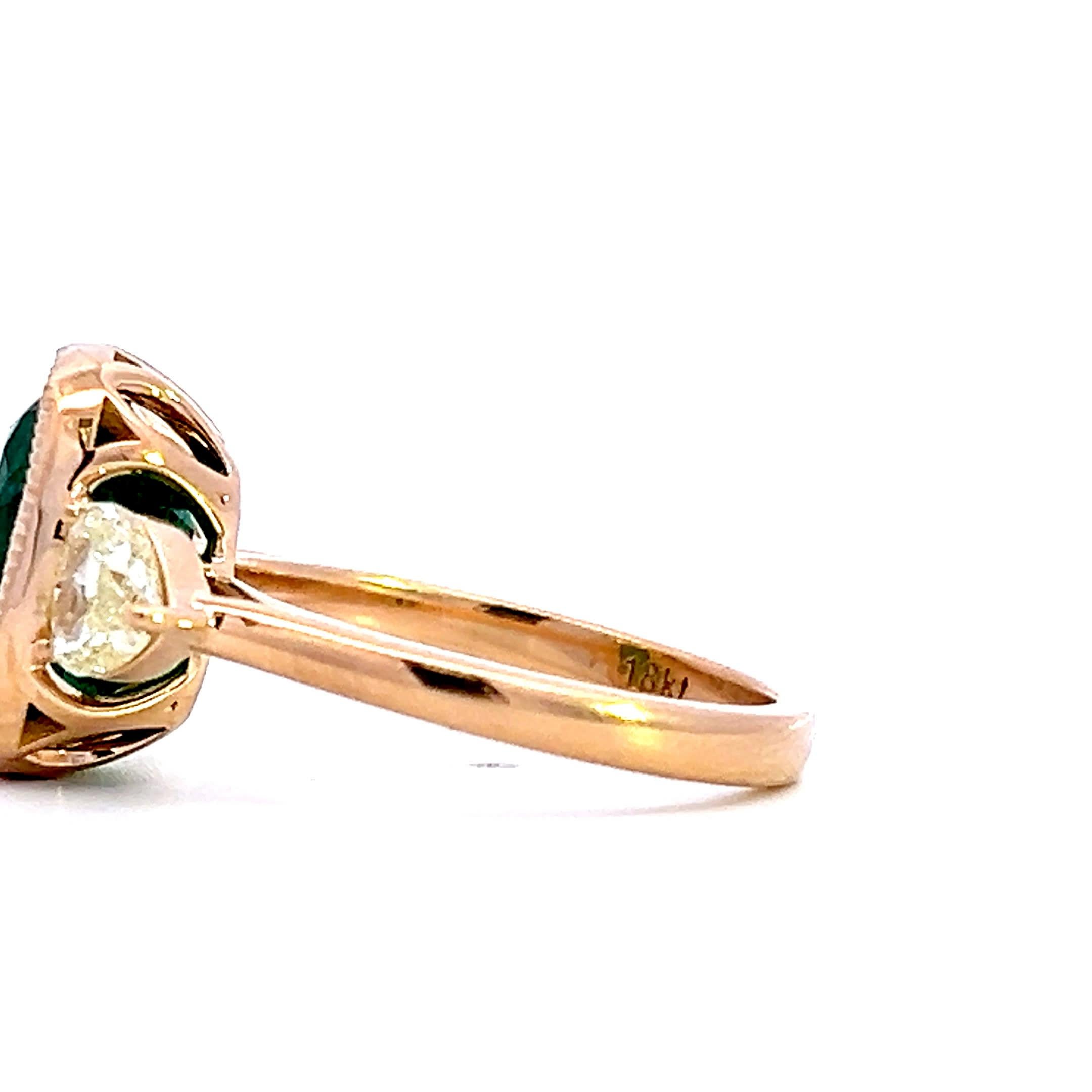 Bague élégante en émeraude Neuf - En vente à Great Neck Plaza, NY