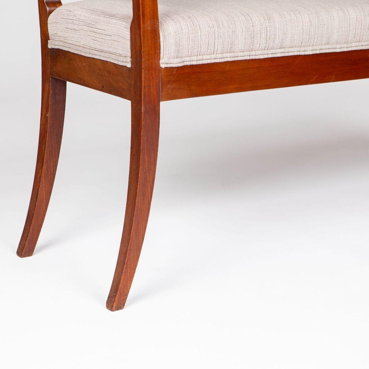 Banc Empire élégant en acajou en vente 3