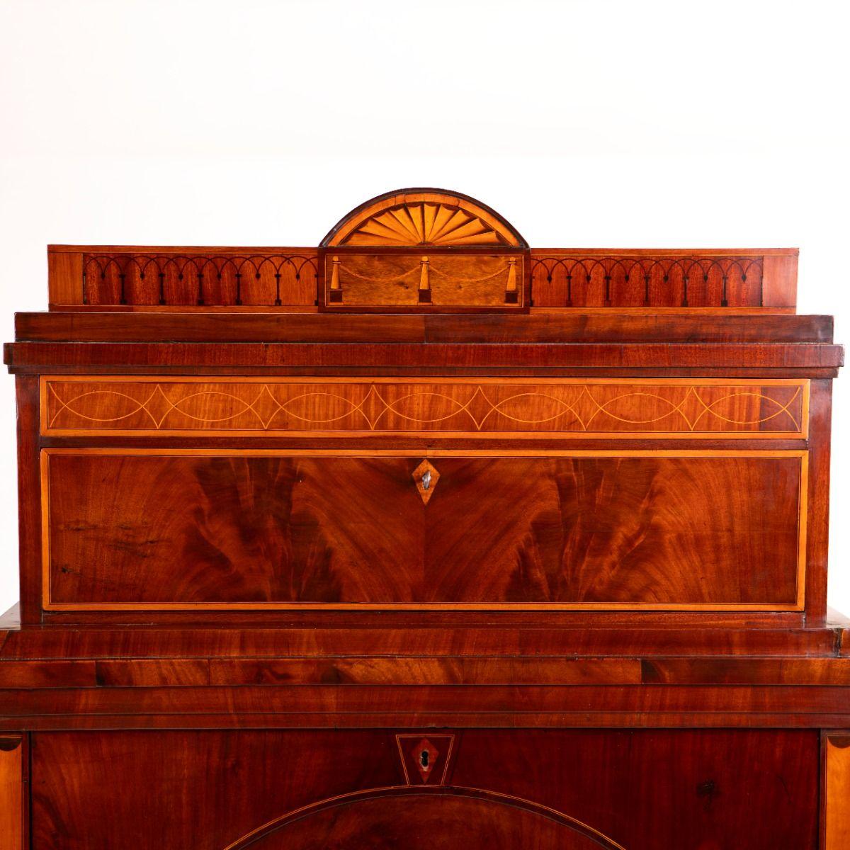Eleganter Empire-Sekretär / Bureau, Kopenhagen 1810 im Zustand „Gut“ im Angebot in Kastrup, DK