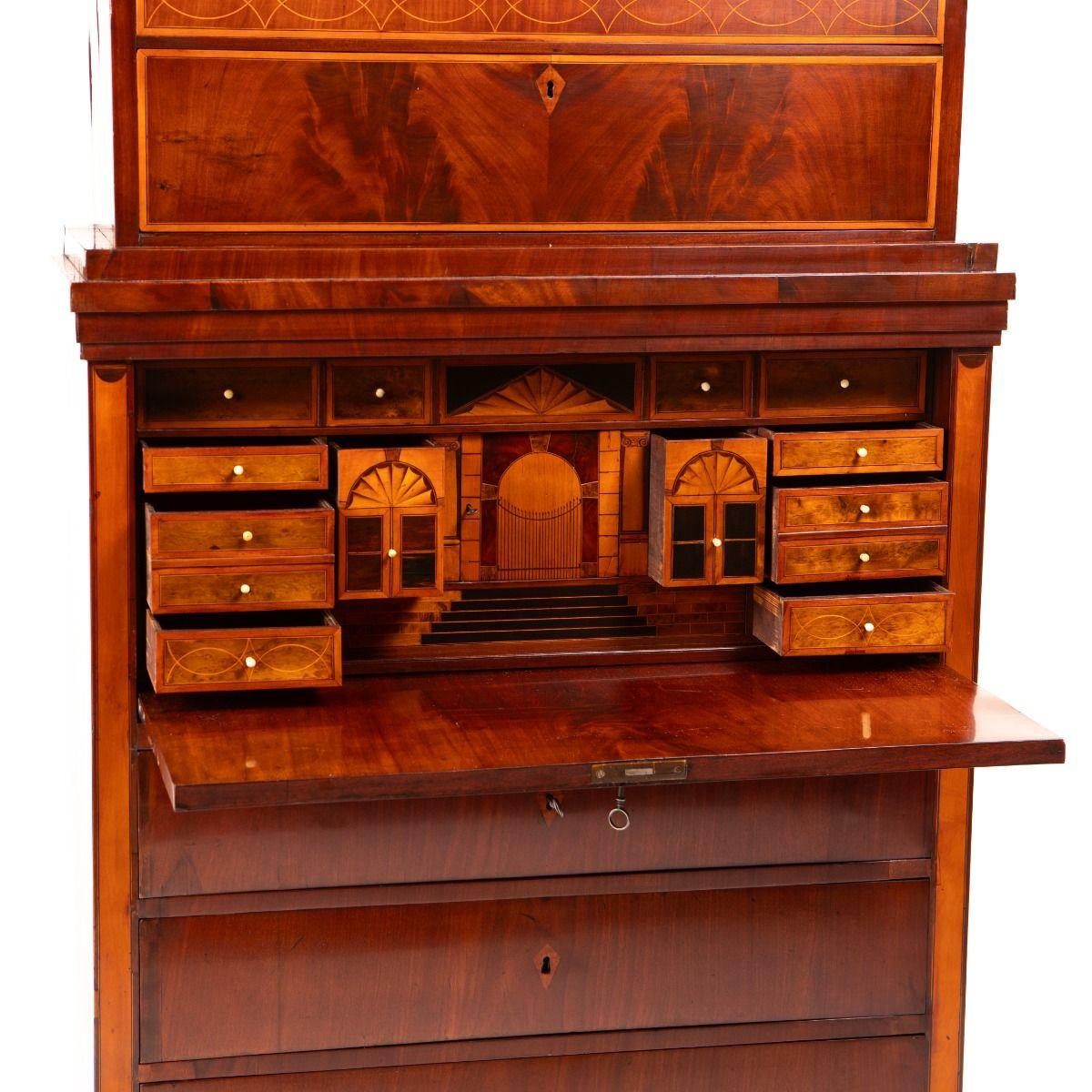 Eleganter Empire-Sekretär / Bureau, Kopenhagen 1810 im Angebot 1