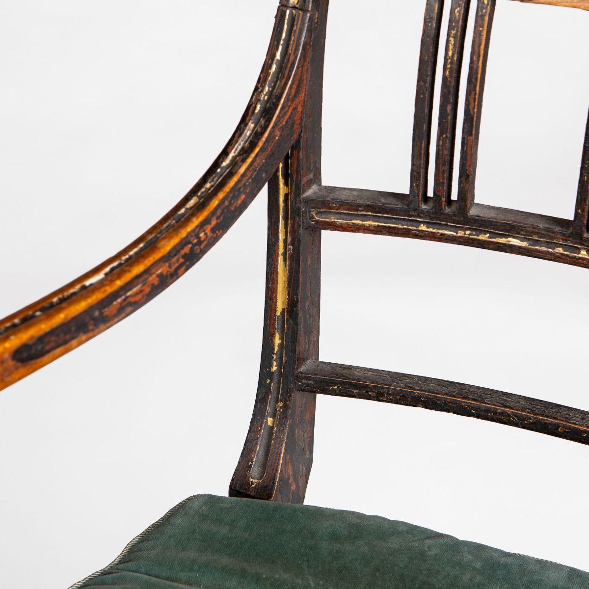 Elegante sillón inglés de la Regencia con restos de dorado 5