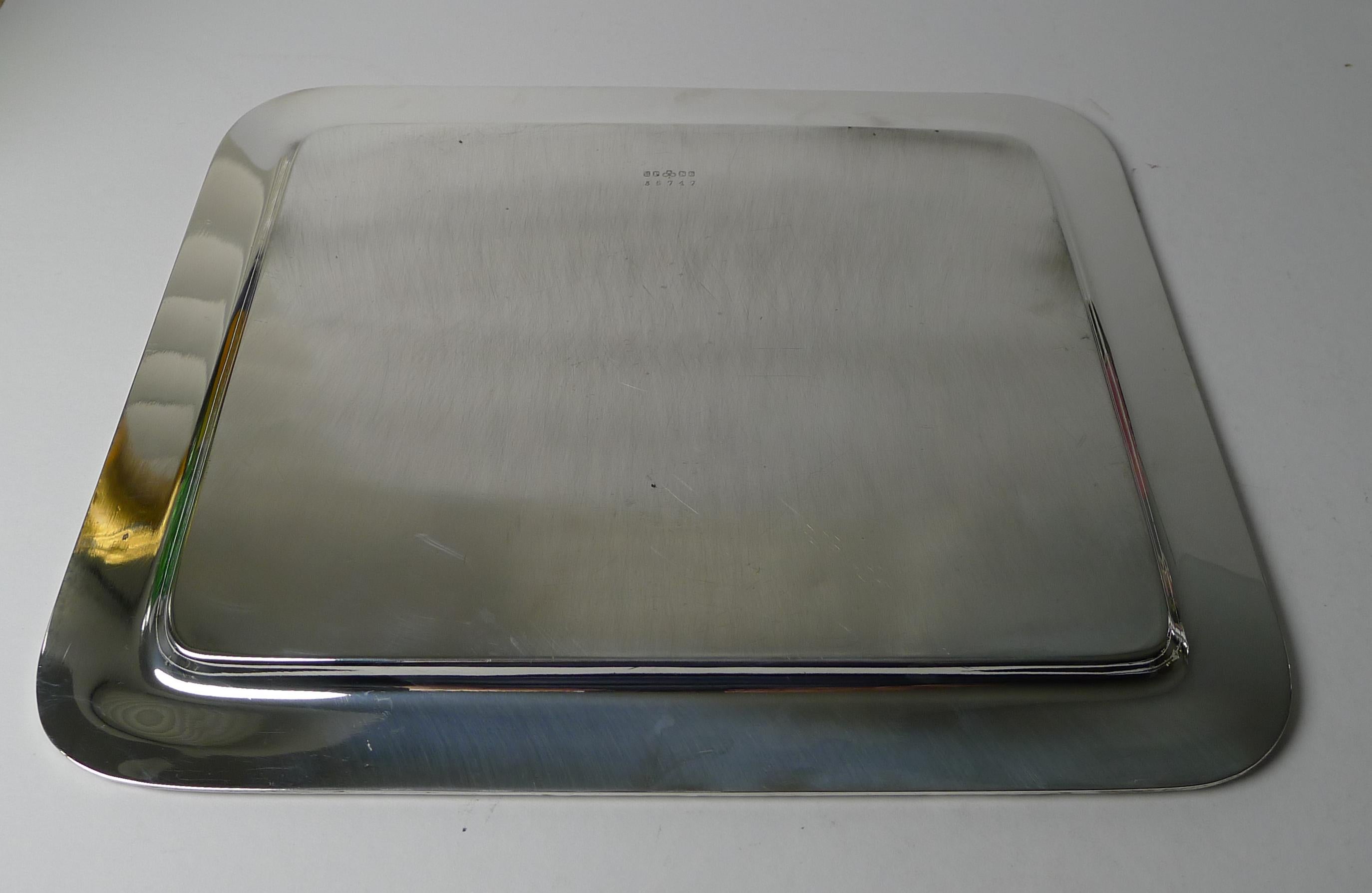 Early 20th Century Elegant English Silver Plated Cocktail Tray by Barker Brothers c.1900