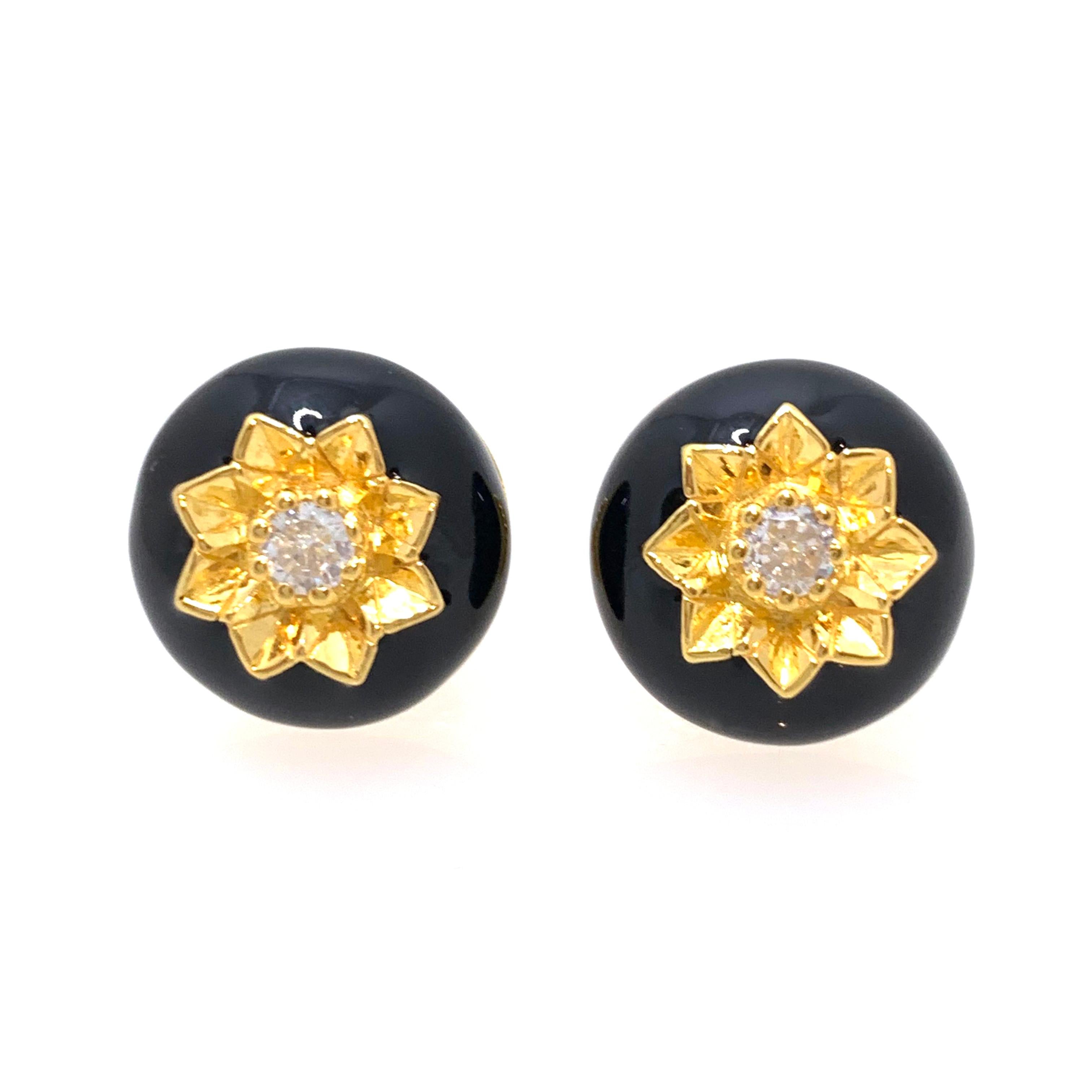 Elegant Engraved Flower Black Enamel Round Stud Sterling Silver Earrings

These stylish earrings feature beautiful hand-engraved flower with round simulated diamond cz handset in 18k gold vermeil sterling silver and layered over with beautiful shiny