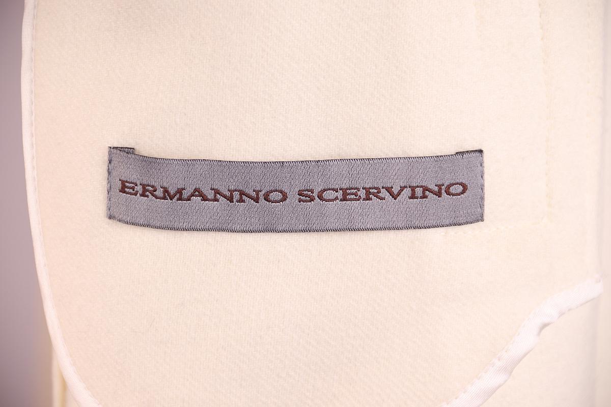 Elegant Coates en laine avec bordures en fourrure Elegno Scervino en vente 1