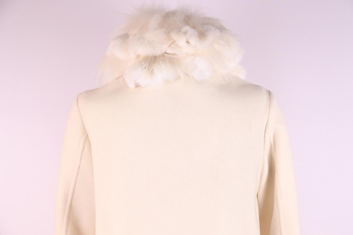 Elegant Coates en laine avec bordures en fourrure Elegno Scervino en vente 3