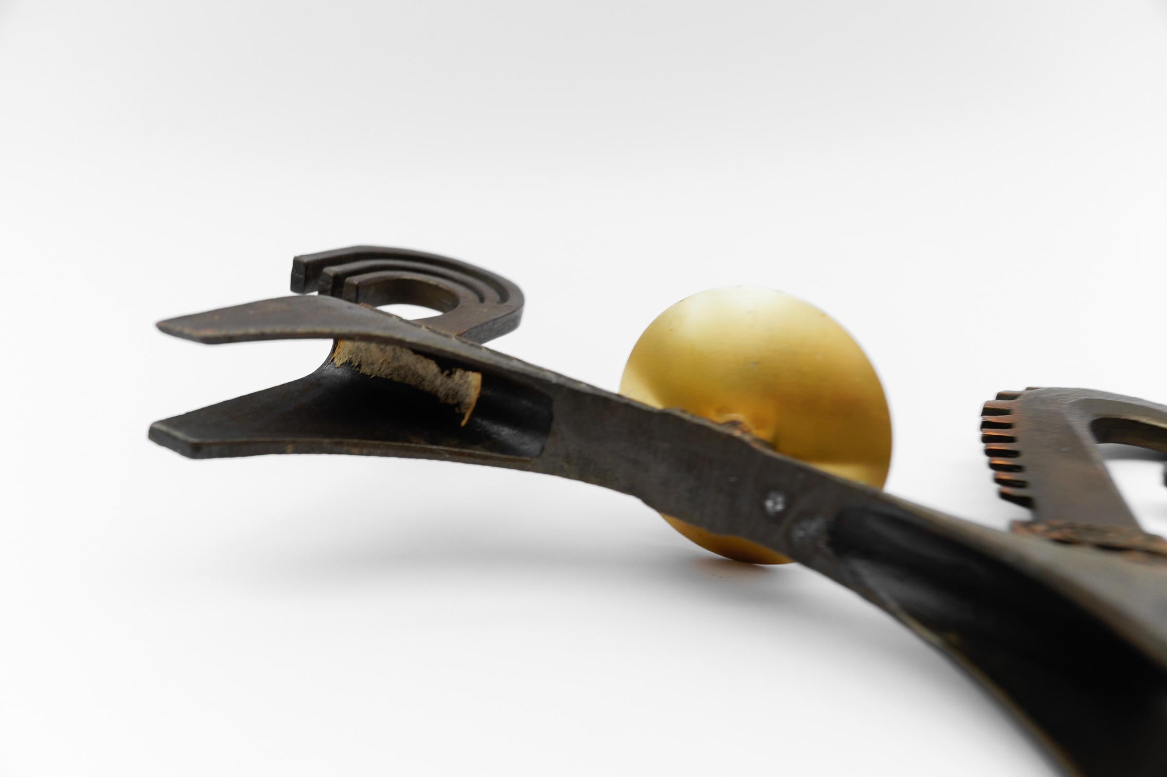 Élégant bougeoir étrusque en cuivre patiné et laiton, années 1960 en vente 5