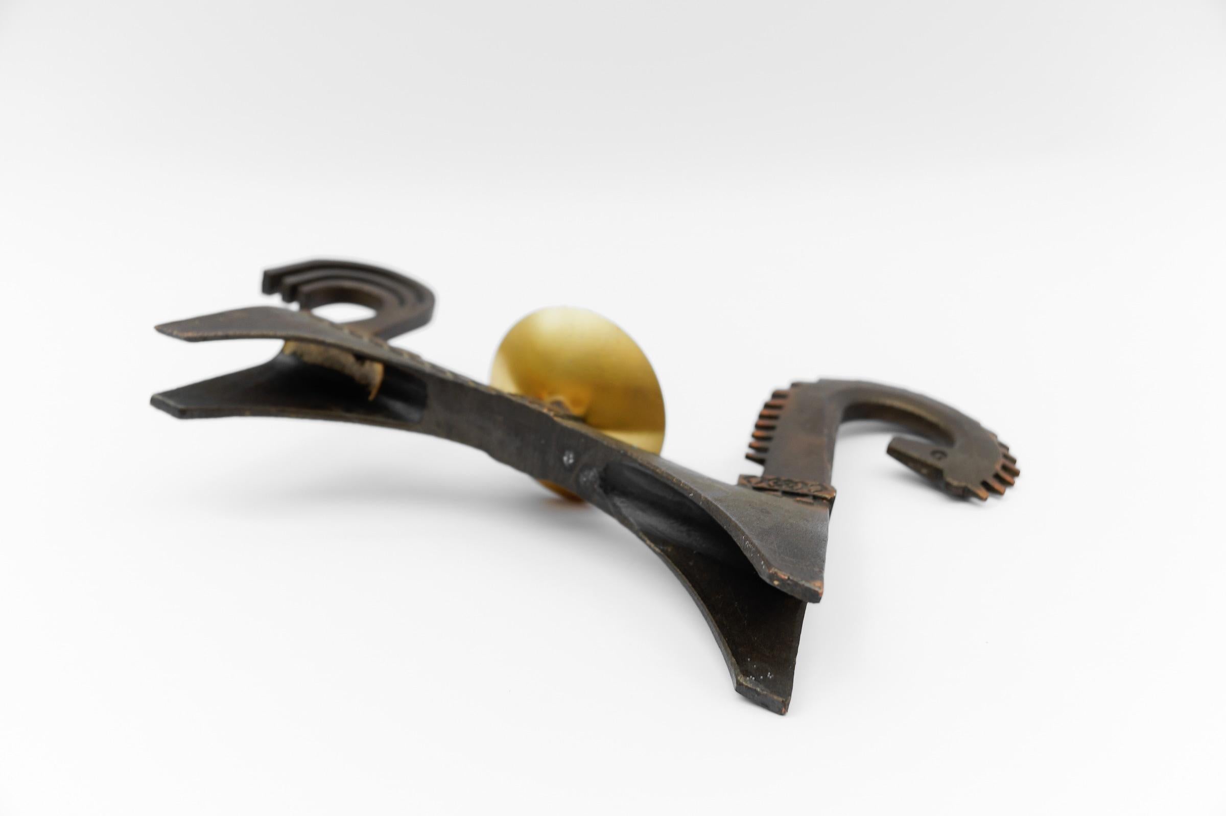 Élégant bougeoir étrusque en cuivre patiné et laiton, années 1960 en vente 6