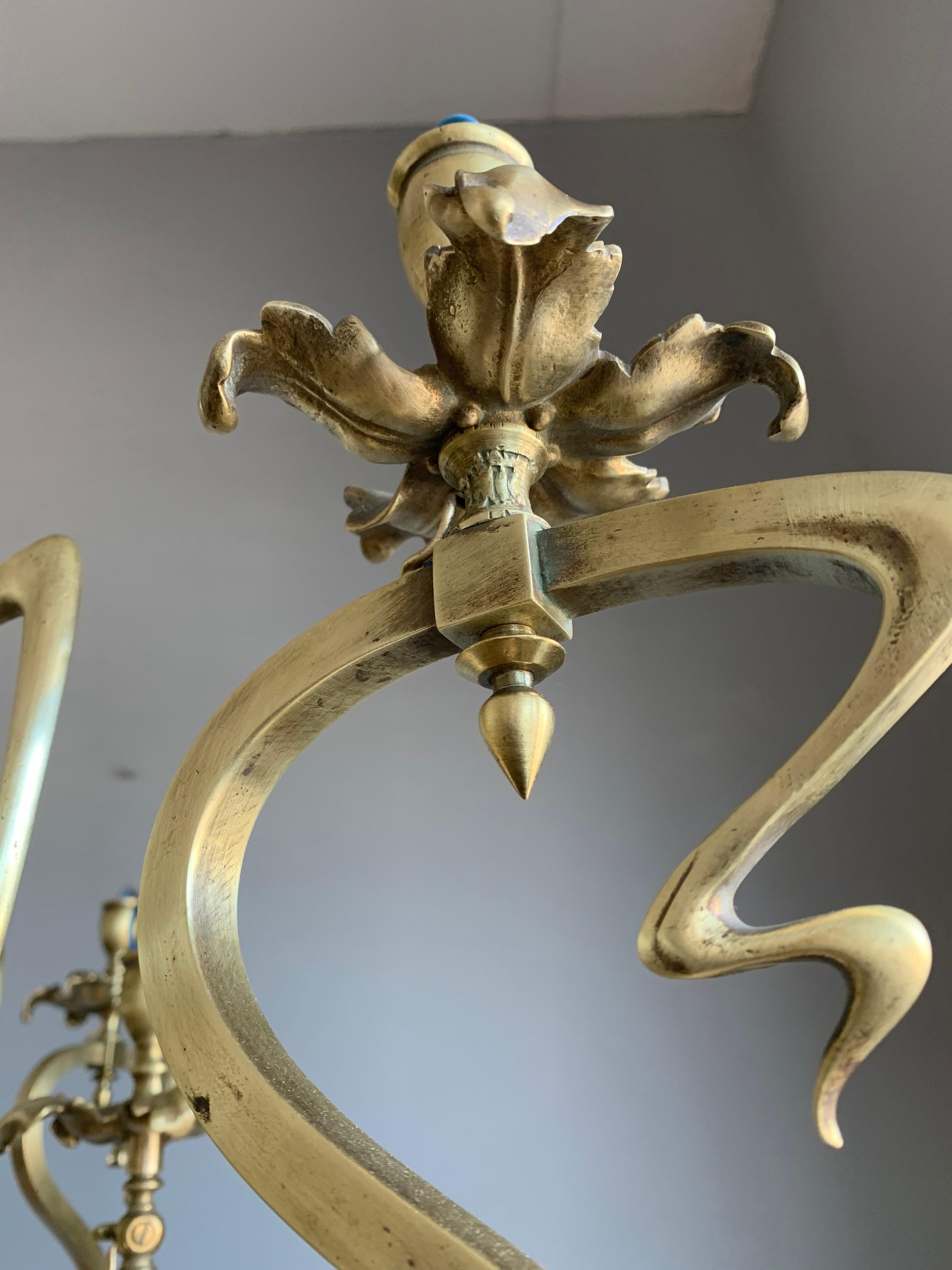 Large and Top Quality, Elegant & Exquisite Bronze 8 Light Art Nouveau Chandelier For Sale 4