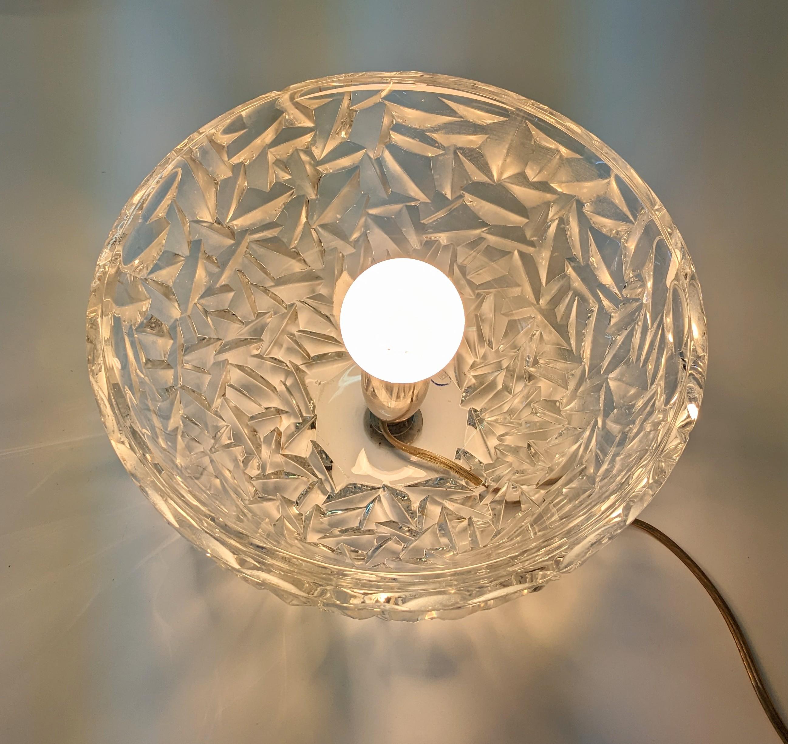 Elegant Faceted Crystal Globe Lamp For Sale 1