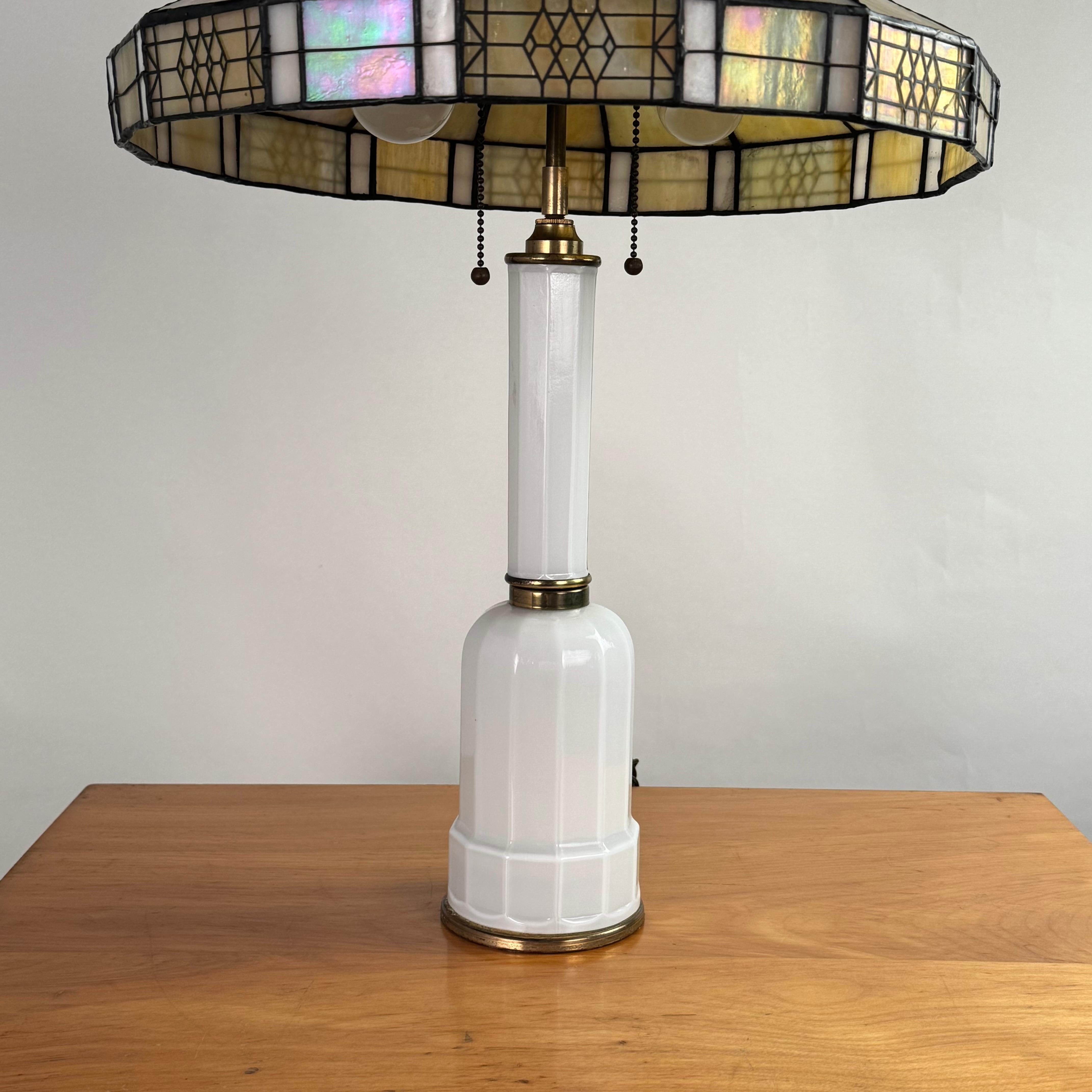 Elegant Faceted White Opaline Glass and Stained Glass Shade Table or Desk Lamp For Sale 1