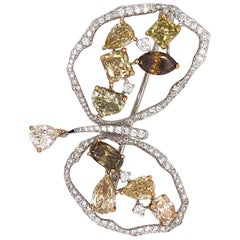 Elegant Fancy Diamonds Baterfly Brooch in 18 Karat White Gold