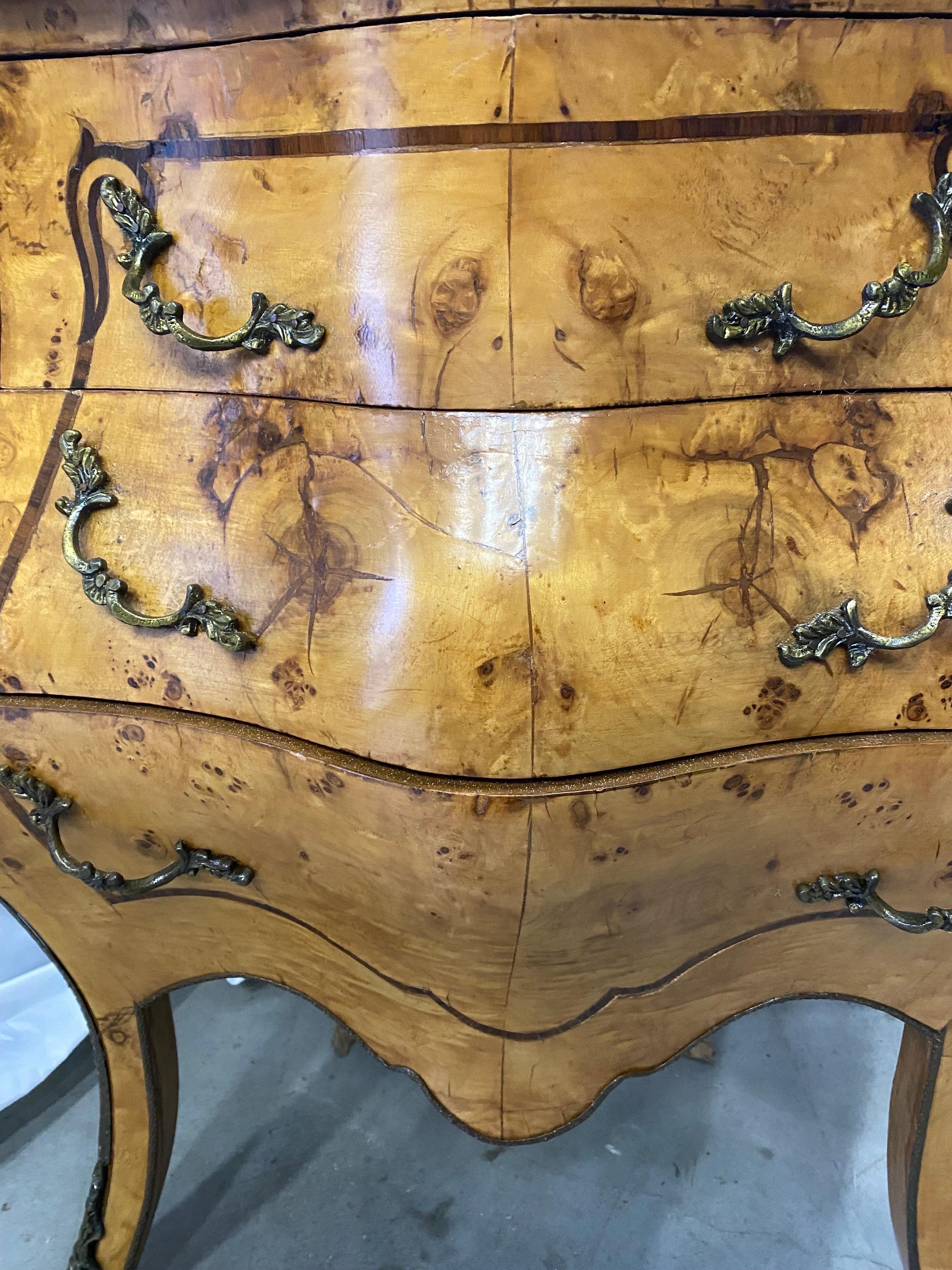 Renaissance Revival Elegant figurative olive wood Italian Bombe Chair Side Chest  For Sale