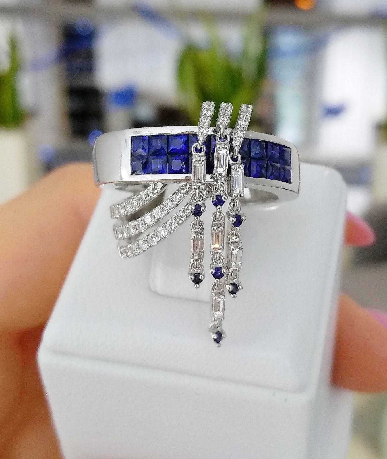 Elegant Fine Jewellery Blue Sapphire Diamond White Gold Modern Earrings In New Condition For Sale In Montreux, CH