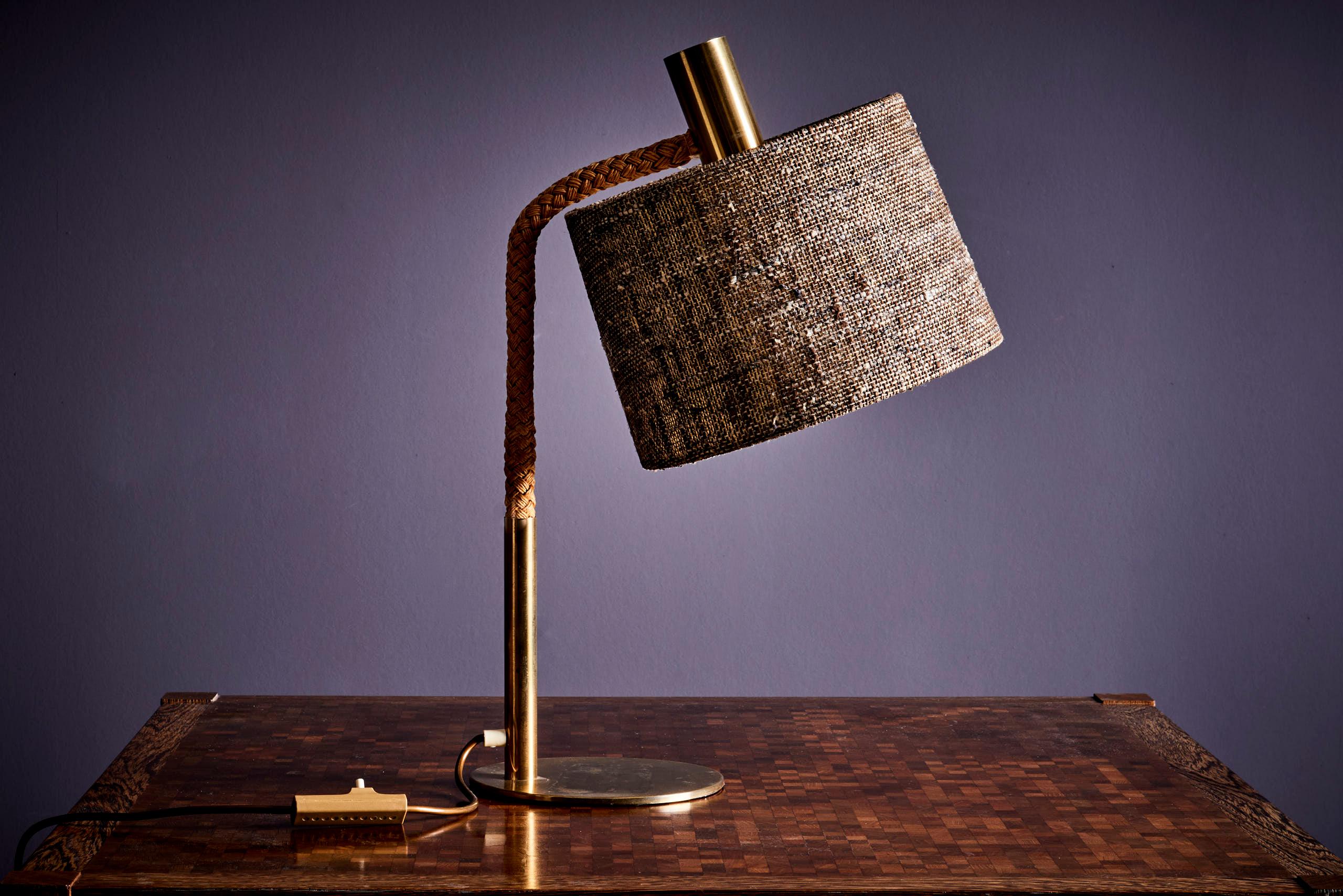 Mid-Century Modern Elegance Fine Minet Rope Table Lamp by Adrien Audoux en vente