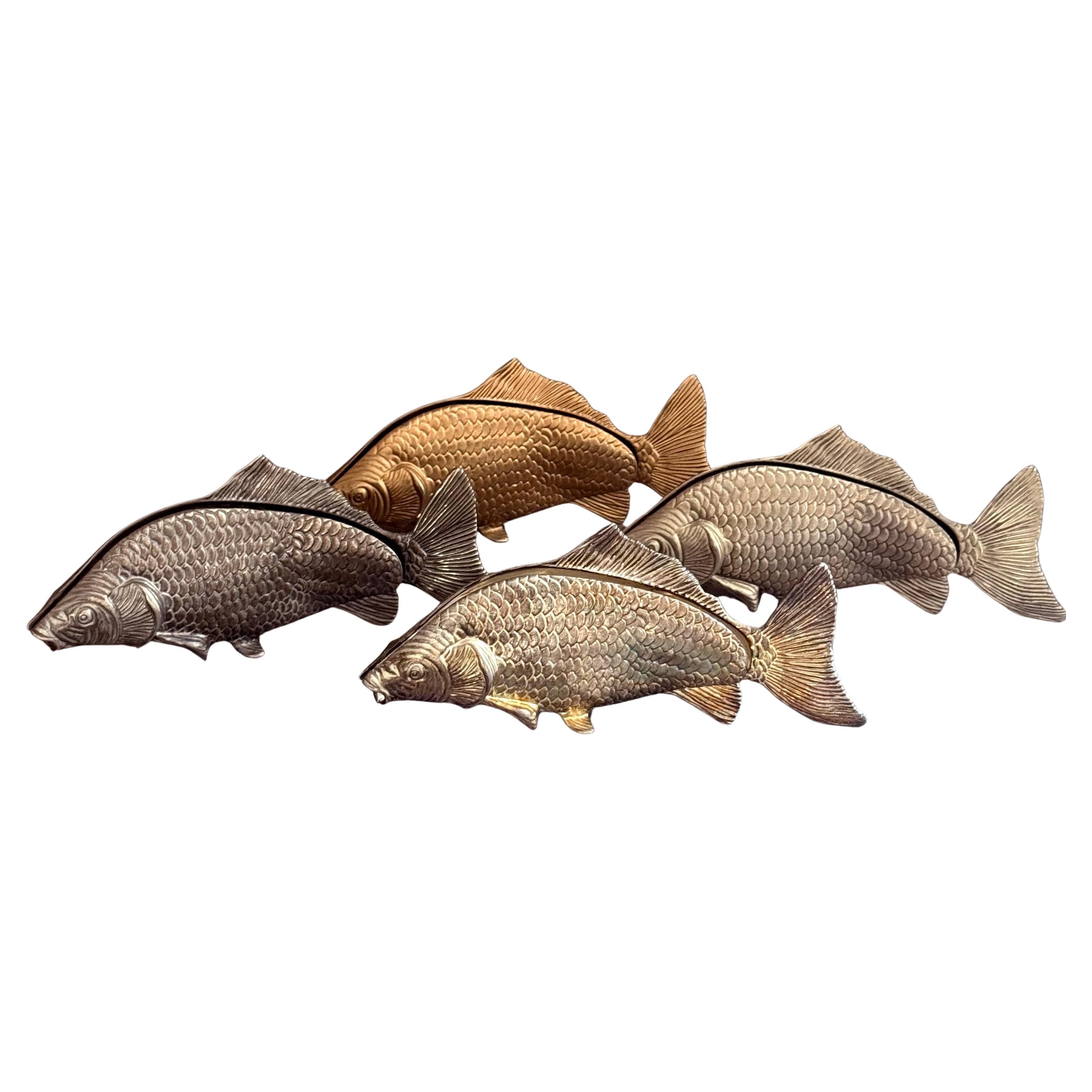 Eleganza dei portatovaglioli a forma di pesce placcati in argento Stile Sterling Decorazione da tavola di lusso in vendita