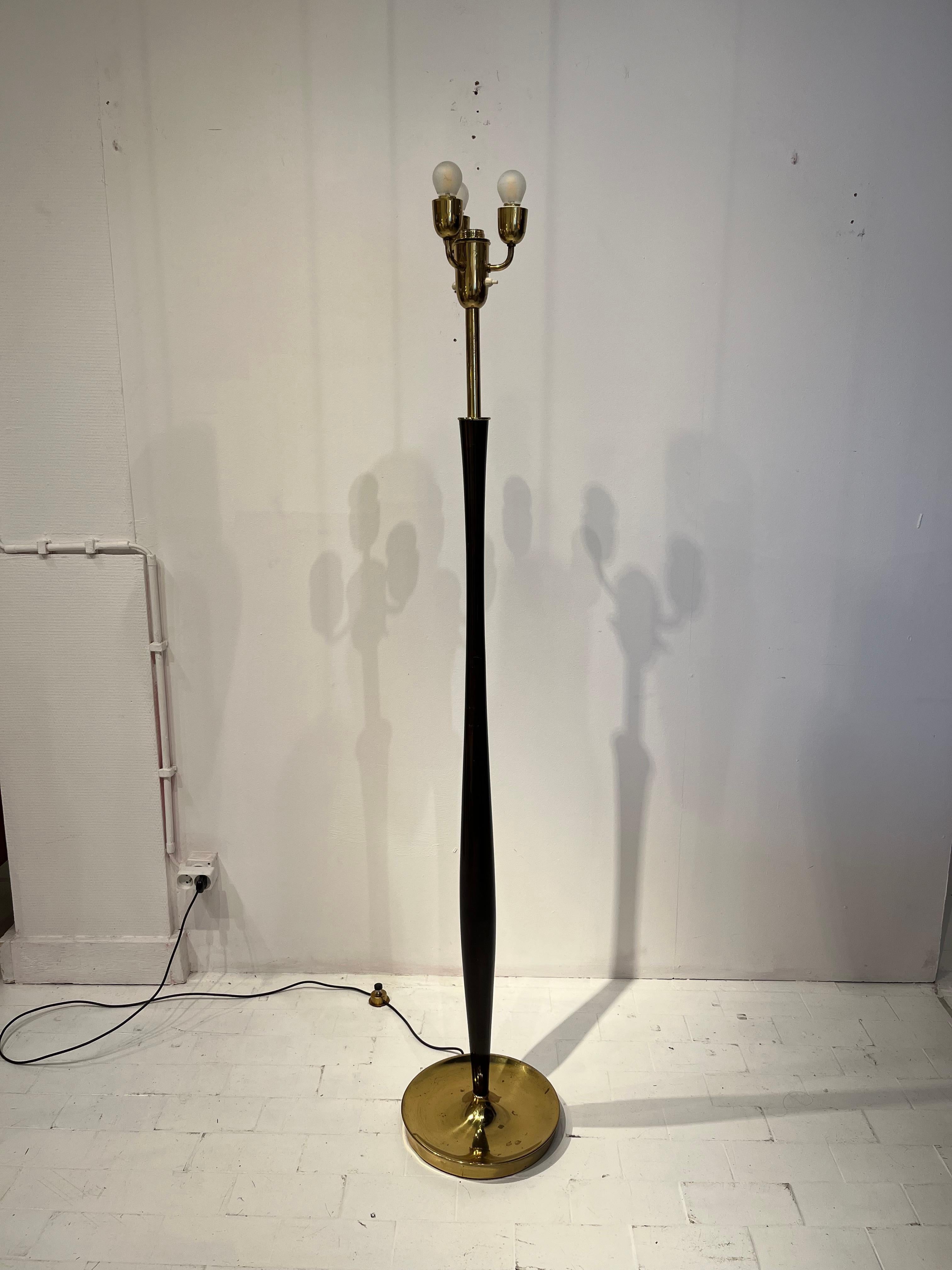 Polished Elegant Floor Lamp by Stilnovo, 1950s For Sale