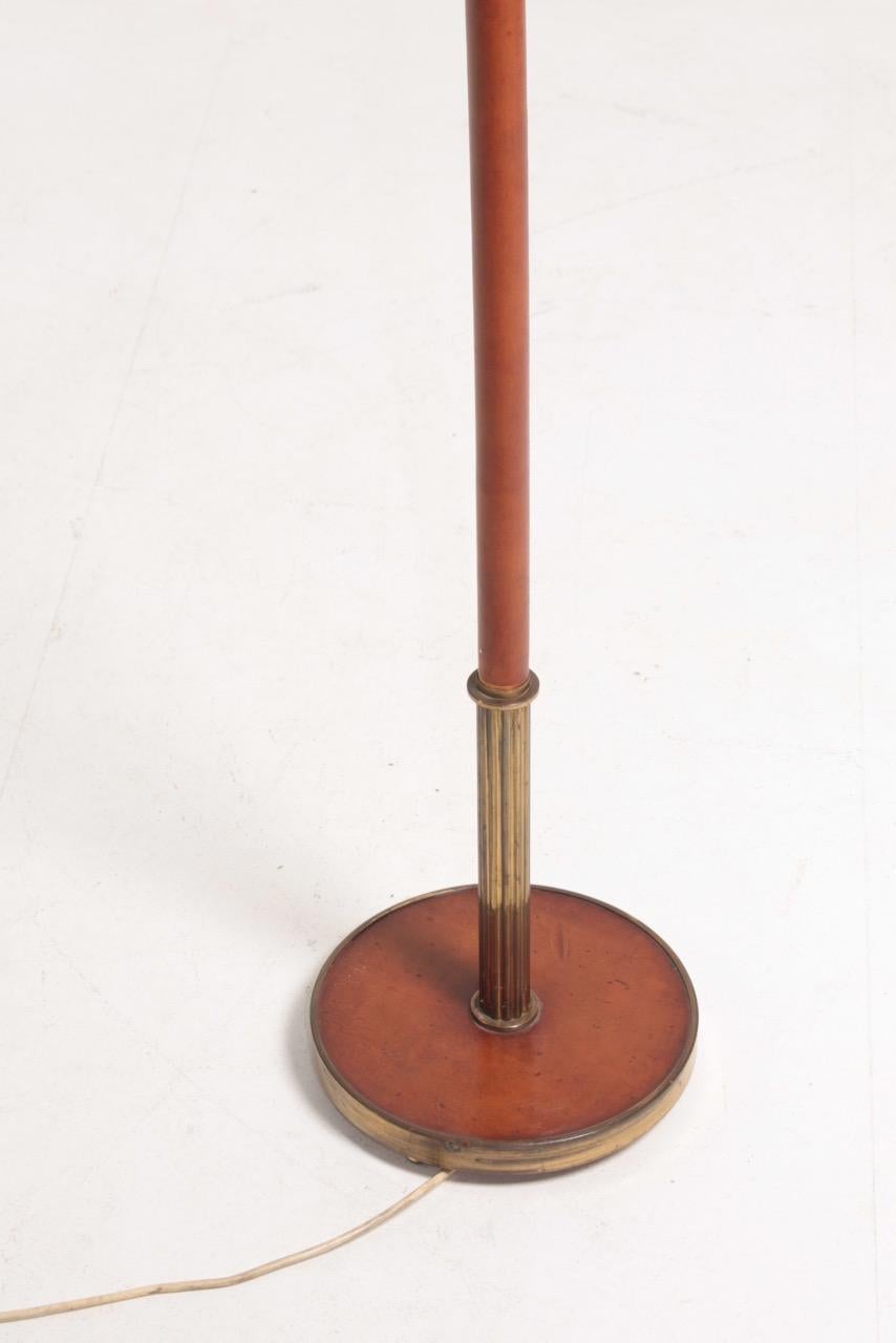 Elegant Floor Lamp in Patinated Brass and Leather, Swedish Modern, 1940s 1