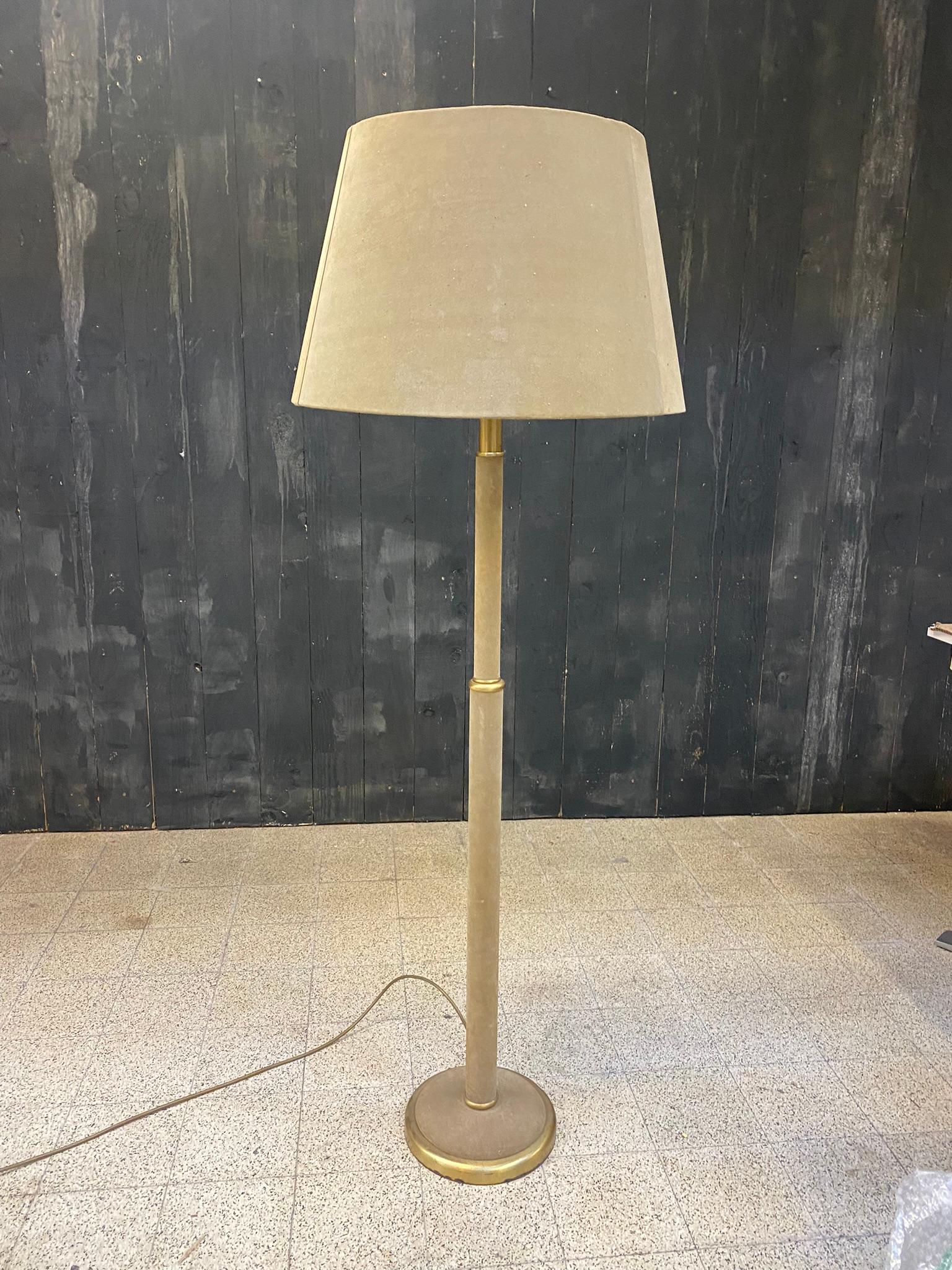 Mid-Century Modern Elegant Floor Lamp in Suede Leather in the Style of Jacques Adnet, circa 1960 For Sale