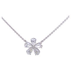 Elegant Floral Pendant Necklace