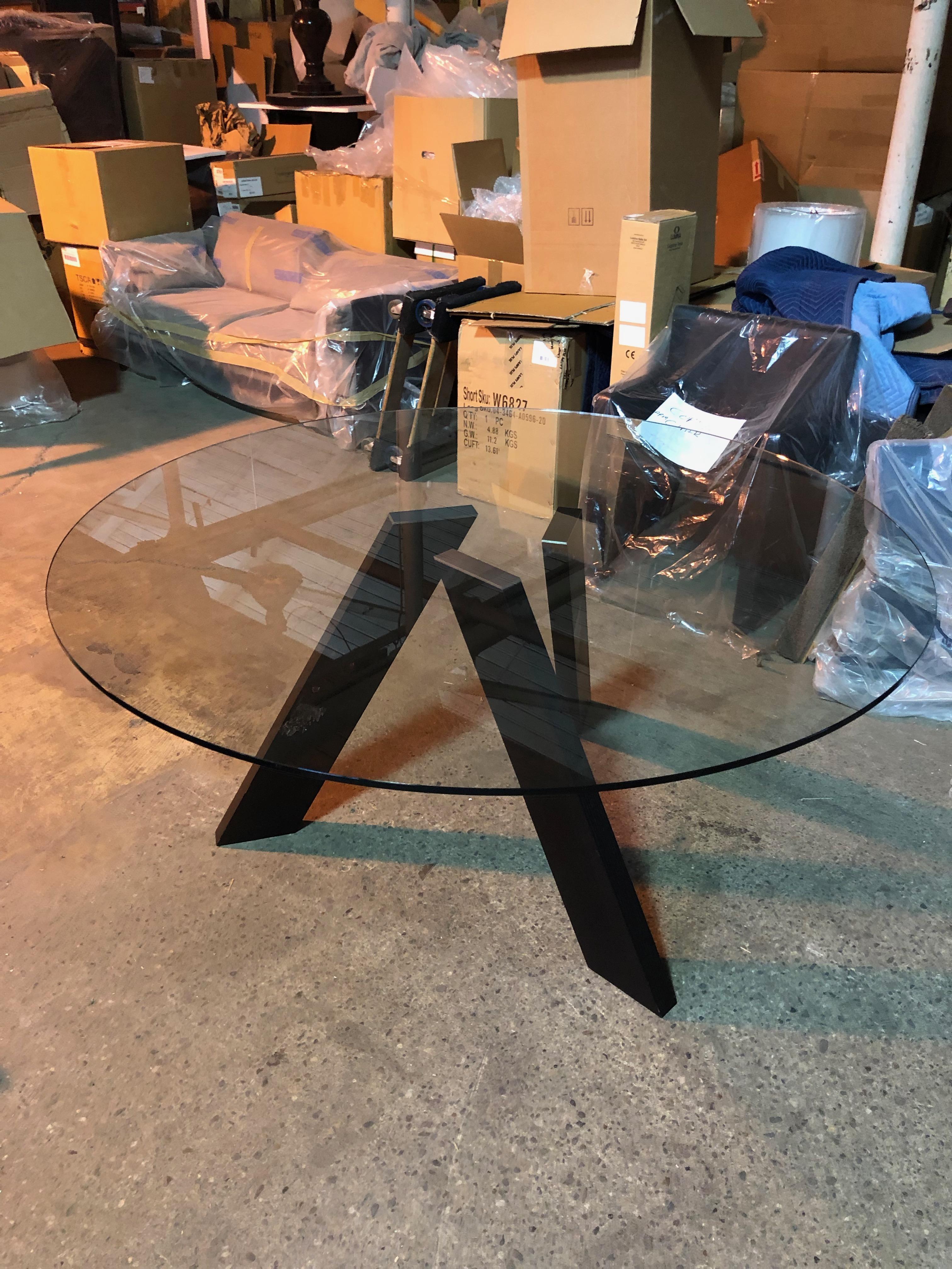 Glass Fix Table by Former 3