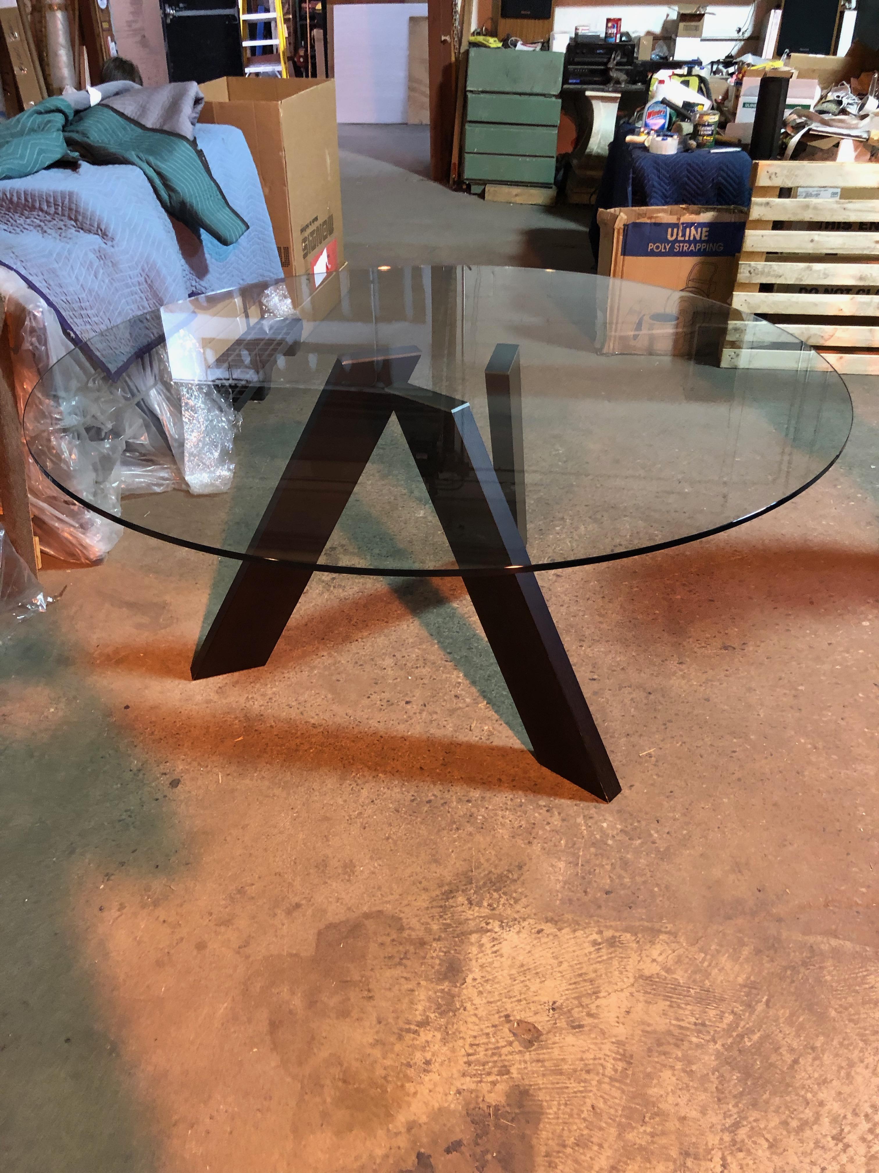 Glass Fix Table by Former 9