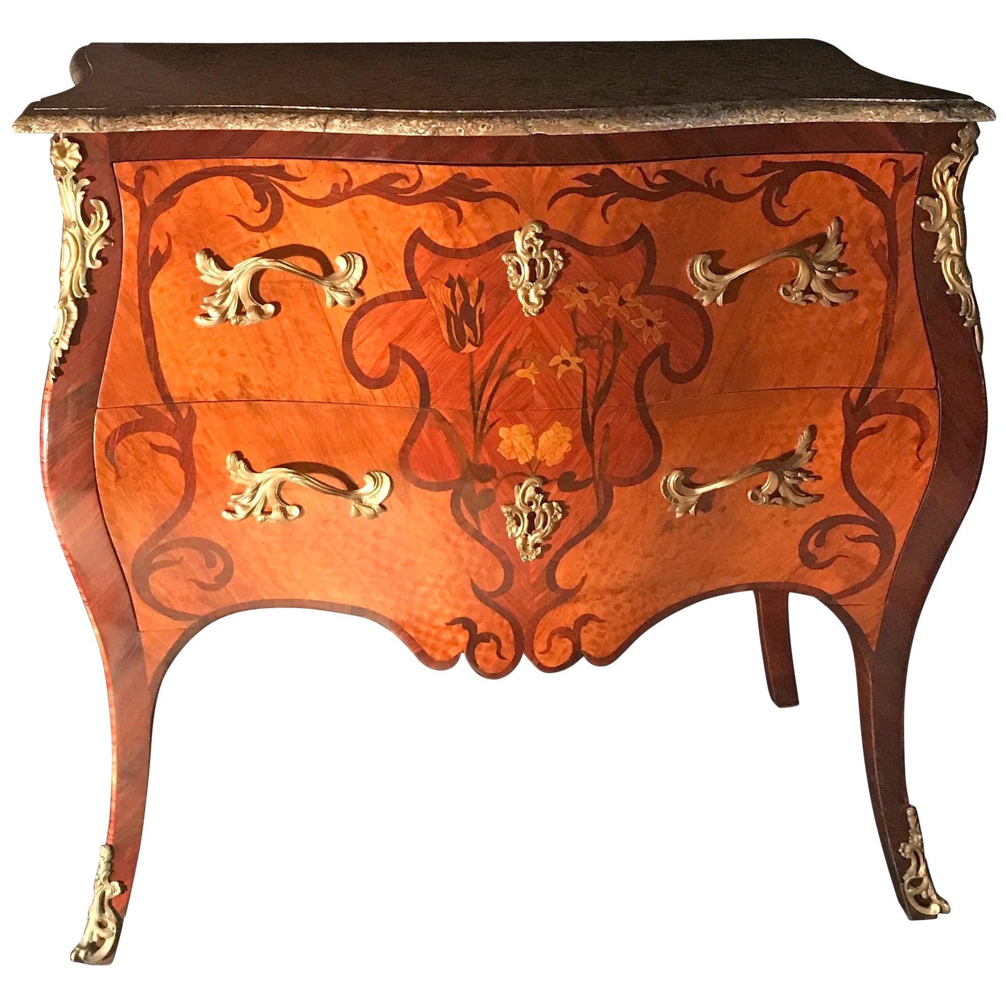 Marquetry Elegant French 18th Century Commode Louis XV Period For Sale