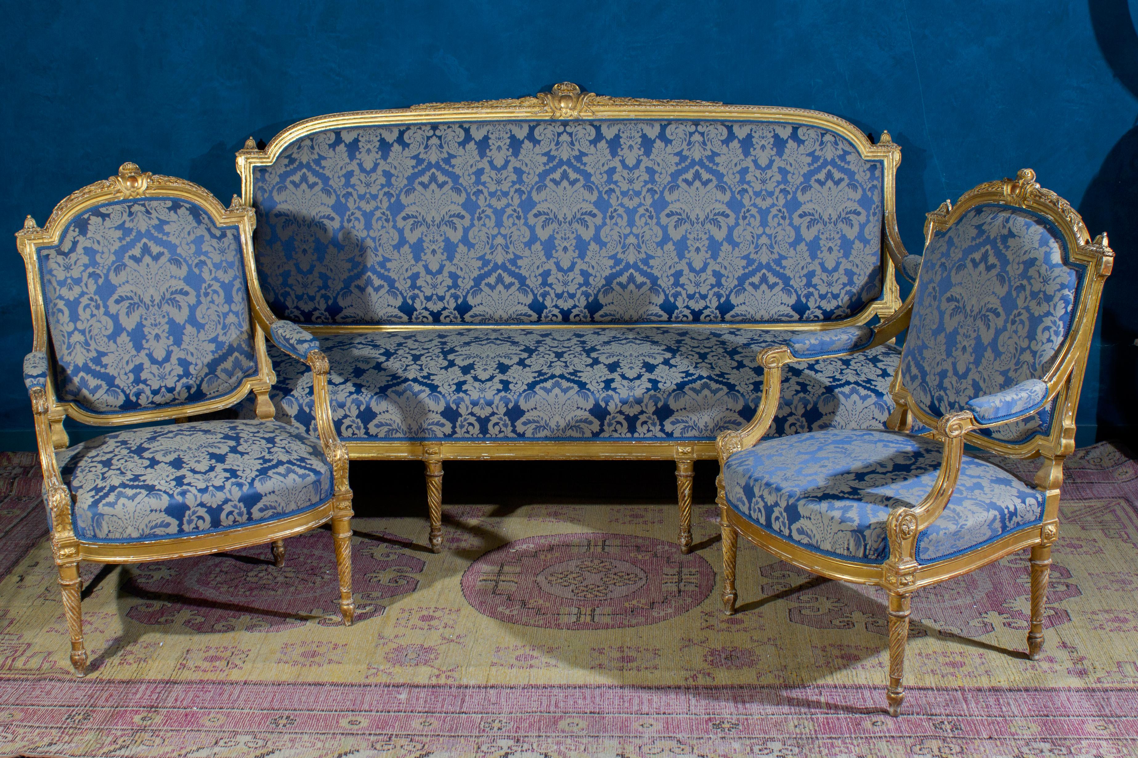 Elegante französische vergoldete Wohnzimmer-Suite aus dem 19. Jahrhundert mit Sofa und vier Sesseln (Louis XVI.) im Angebot
