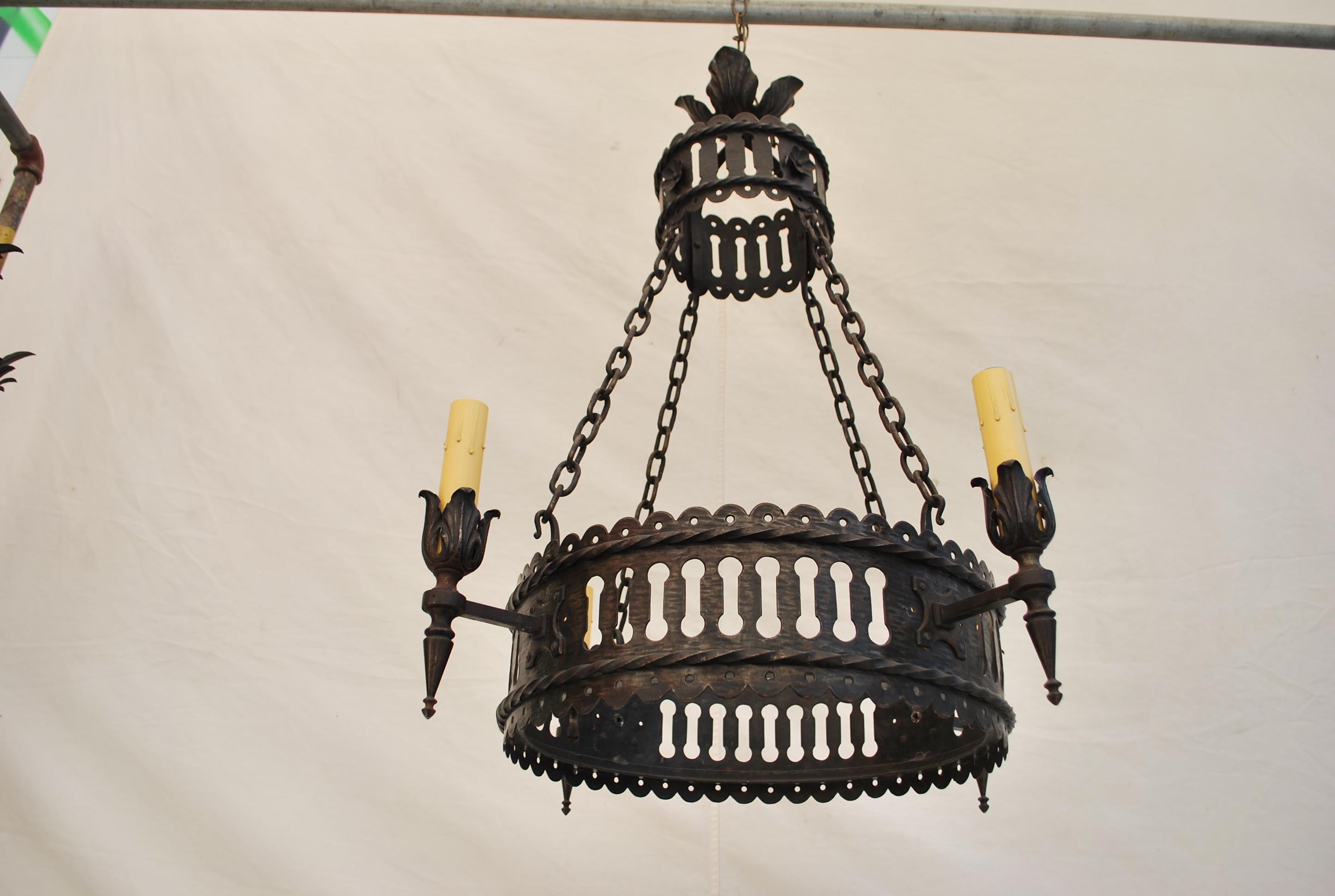Elegant French 1920's all hands forged wrought iron chandelier For Sale 4