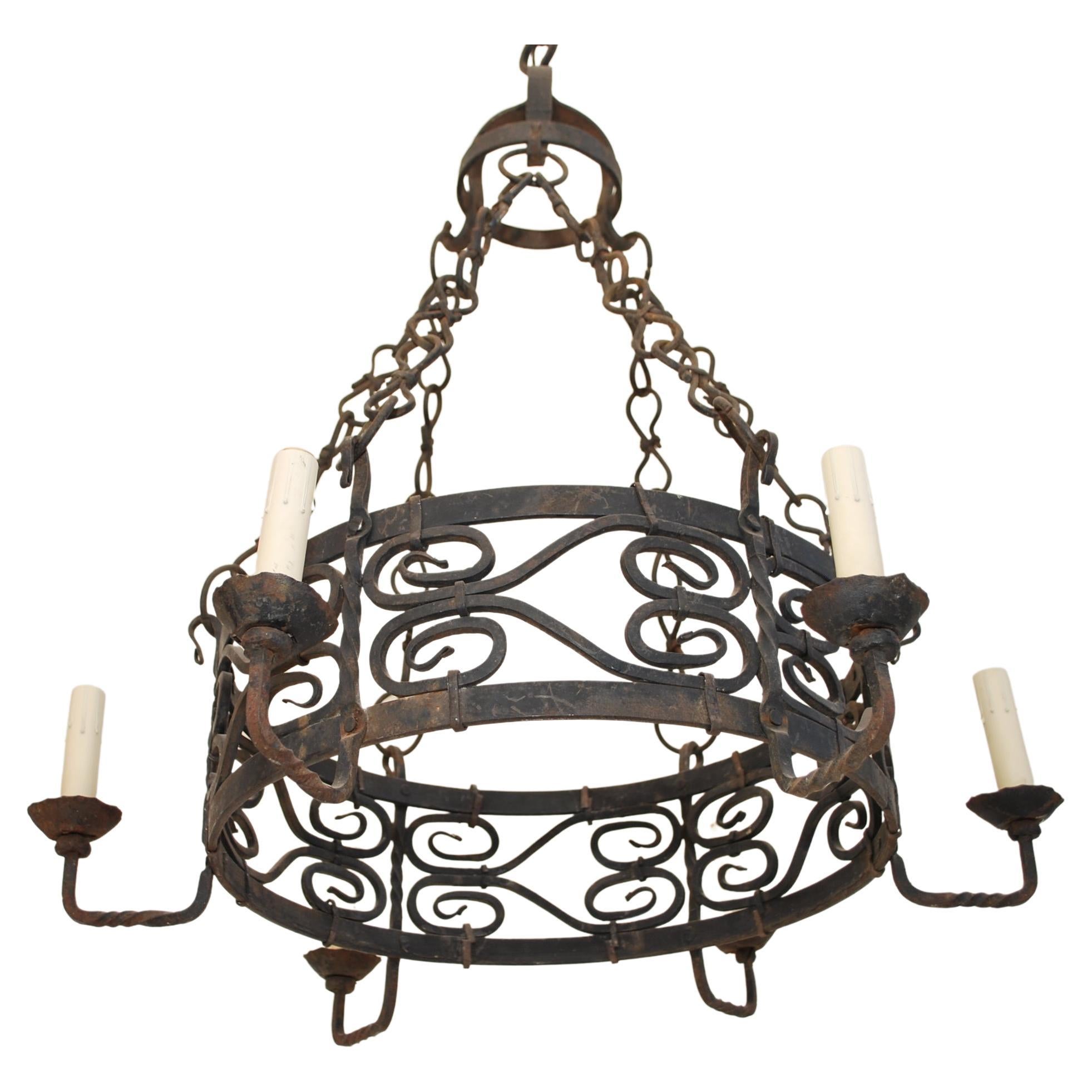 Elegant French 1920's hands made wrought iron chandelier For Sale