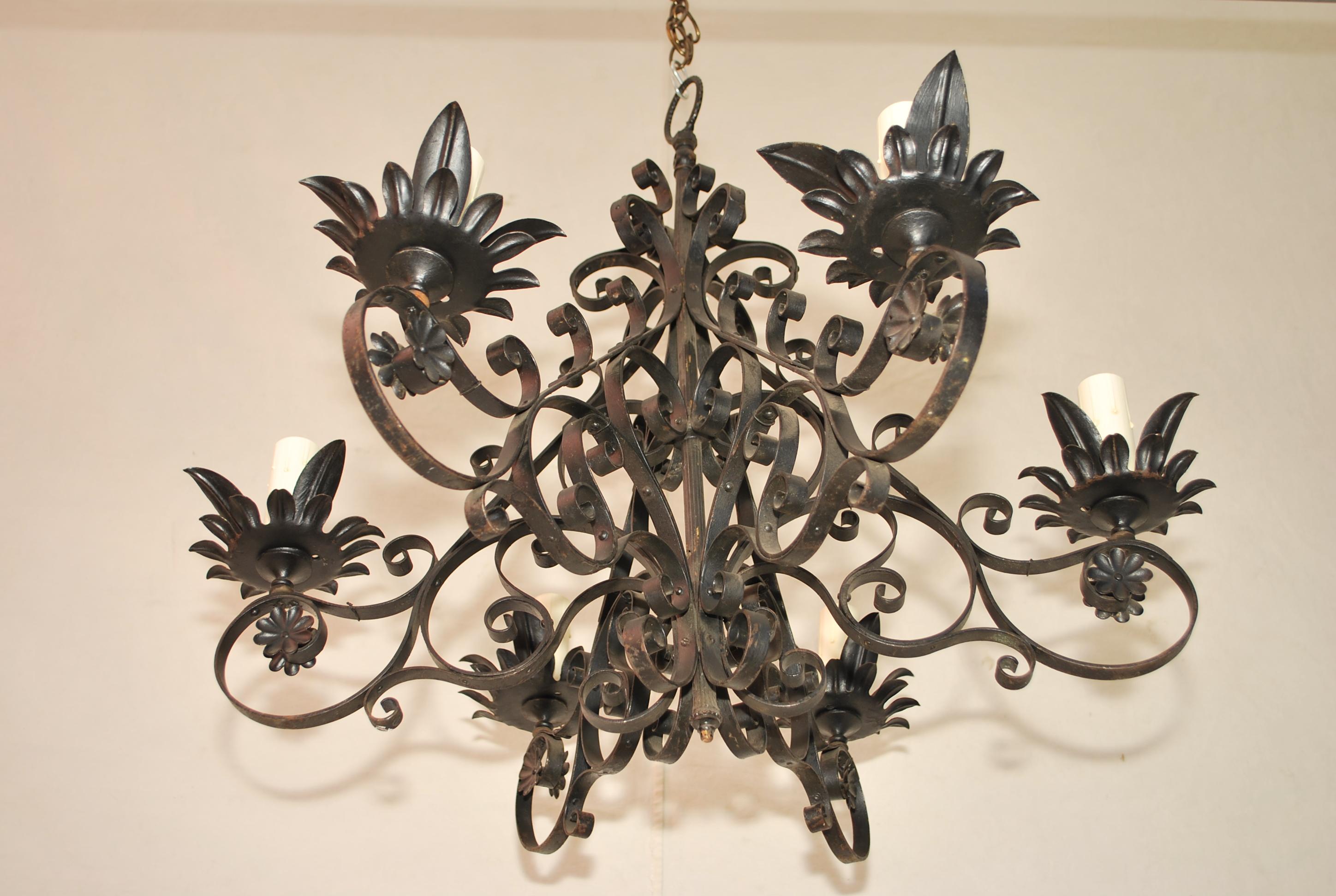 Elegant French 1940's wrought iron chandelier In Good Condition For Sale In Los Angeles, CA