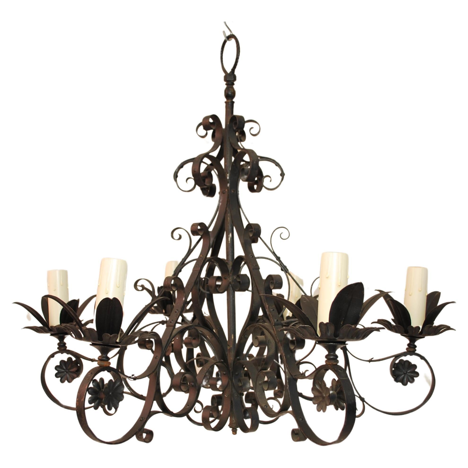 Elegant French 1940's wrought iron chandelier For Sale