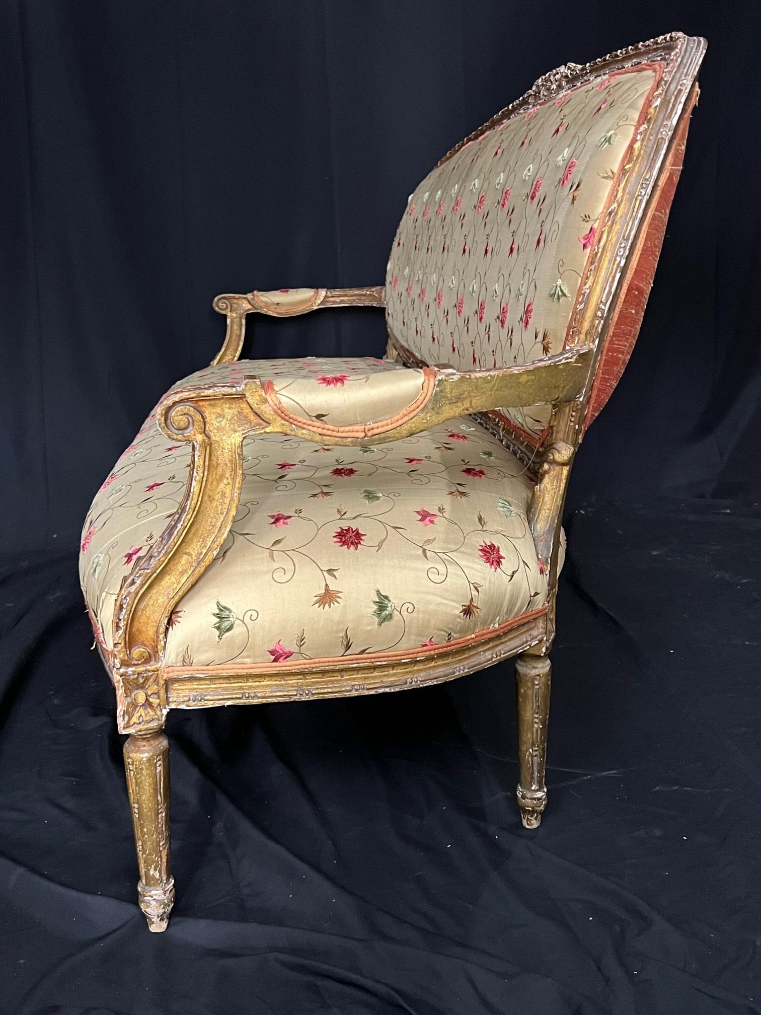 Elegant French 19th Century Gilded Wood Louis XVI Silk Upholstered Sofa 3