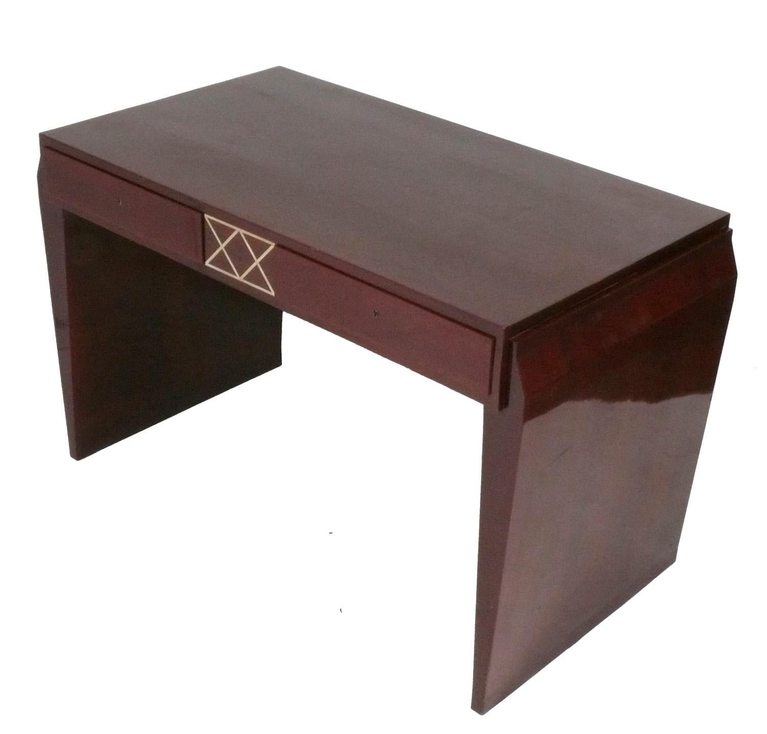 Elegant French Art Deco Desk circa 1930s In Good Condition For Sale In Atlanta, GA