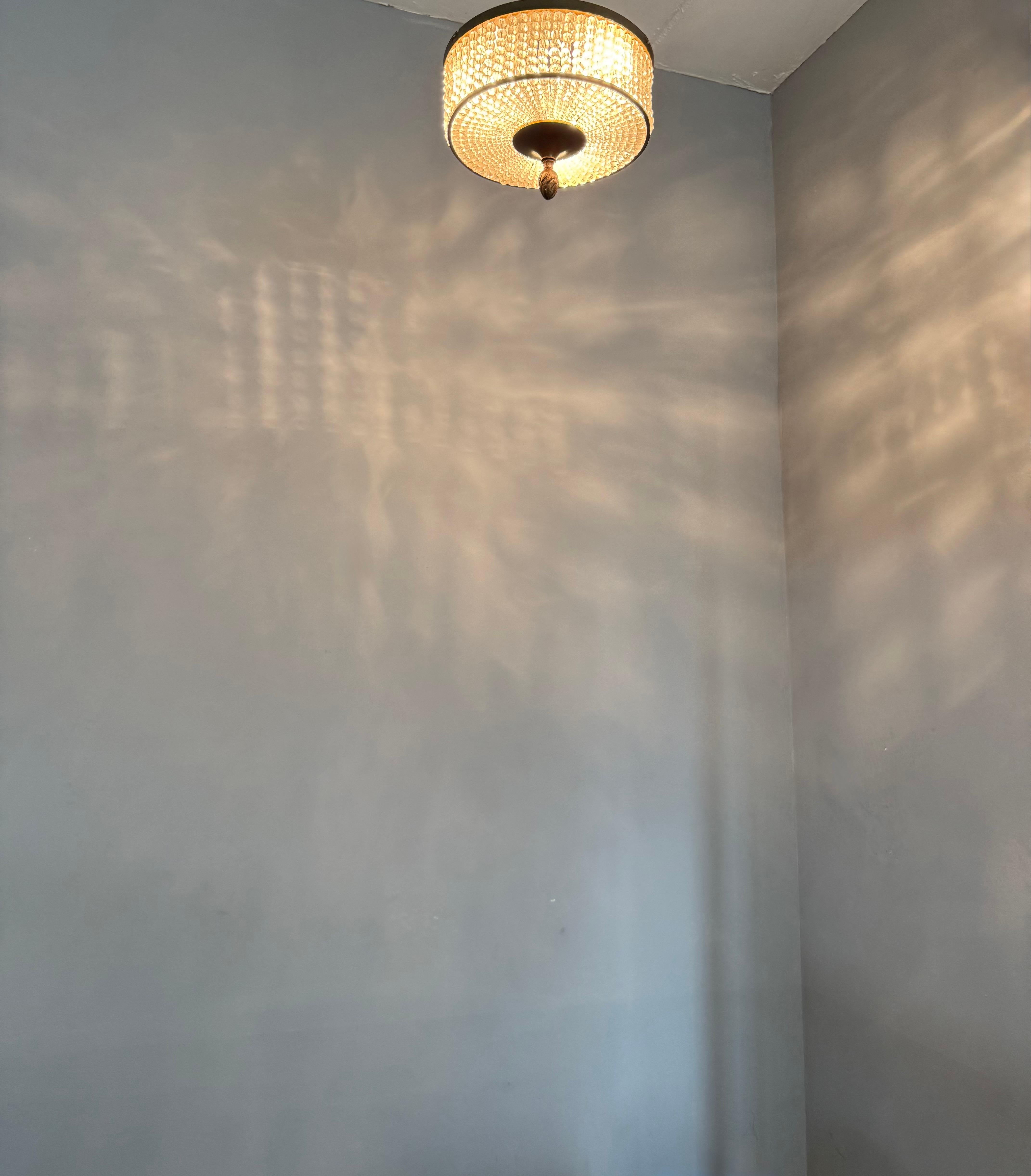 Elegant French Art Deco Flush Mount Ceiling Light with Crystal Beads, circa 1940 in vendita 2