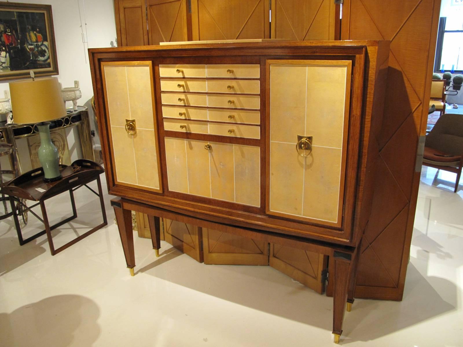 Mid-20th Century Elegant French Art Deco Walnut and Shagreen  Bar Cabinet