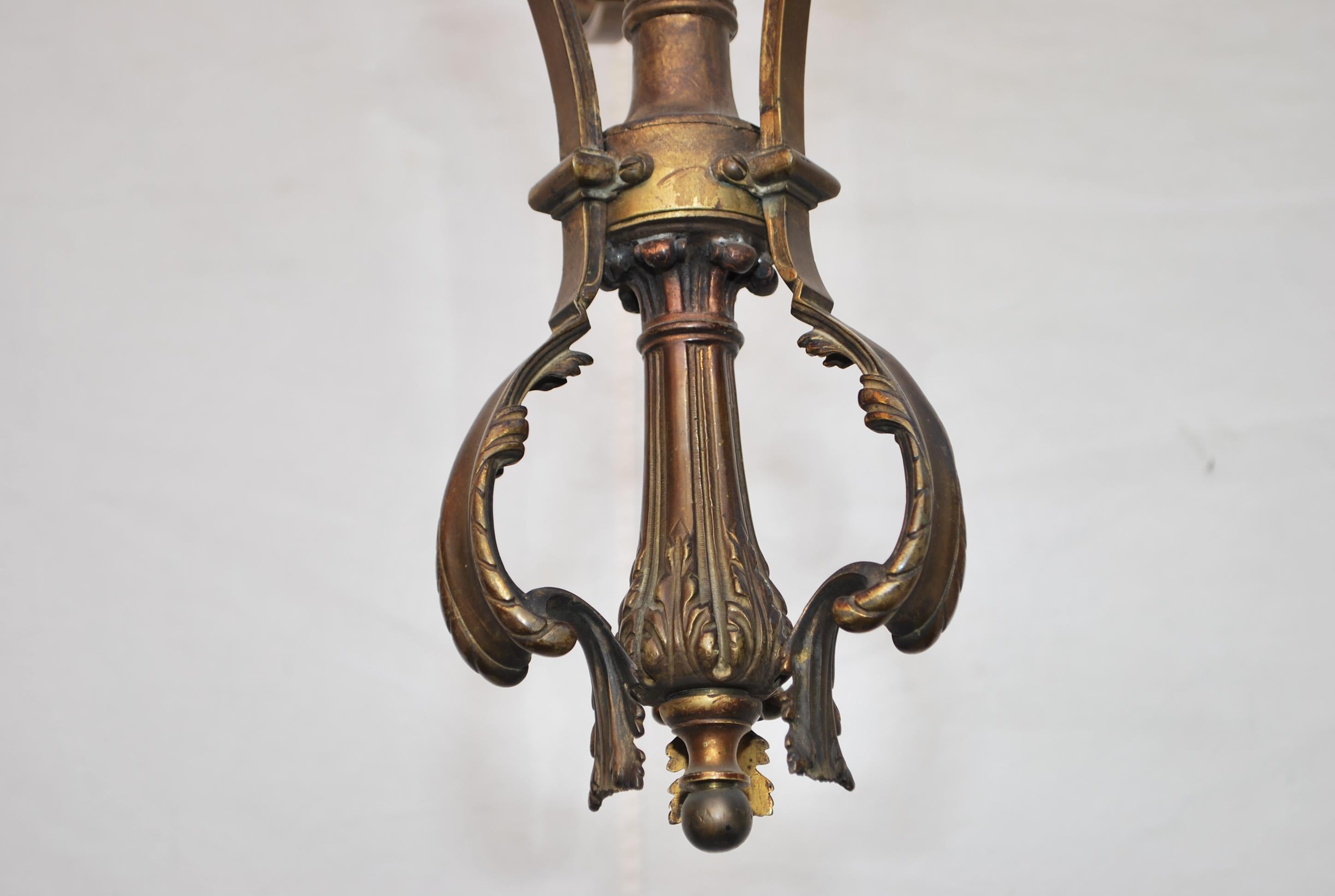 Elegant  French Art Nouveau bronze chandelier In Good Condition For Sale In Los Angeles, CA