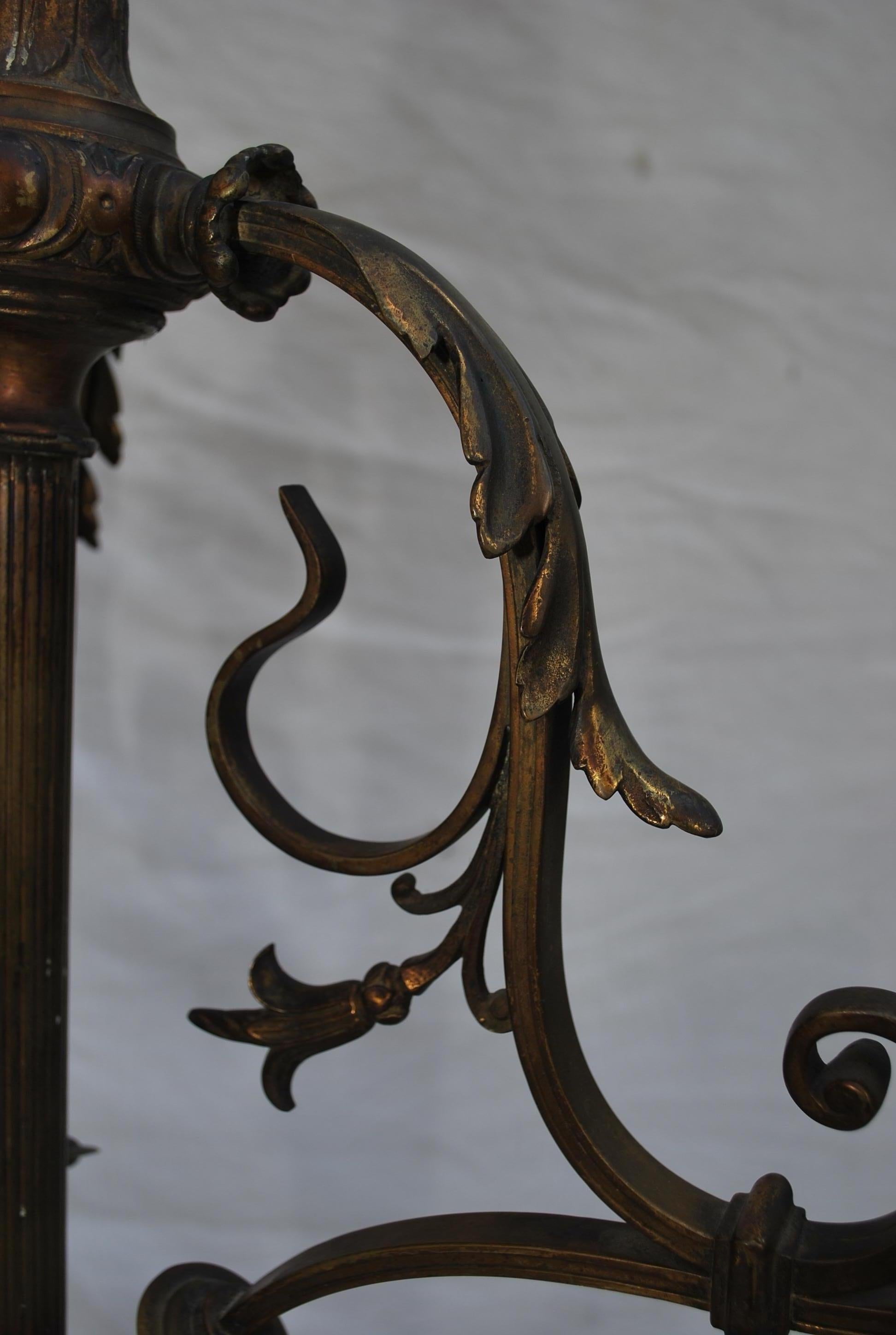 Elegant  French Art Nouveau bronze chandelier For Sale 2