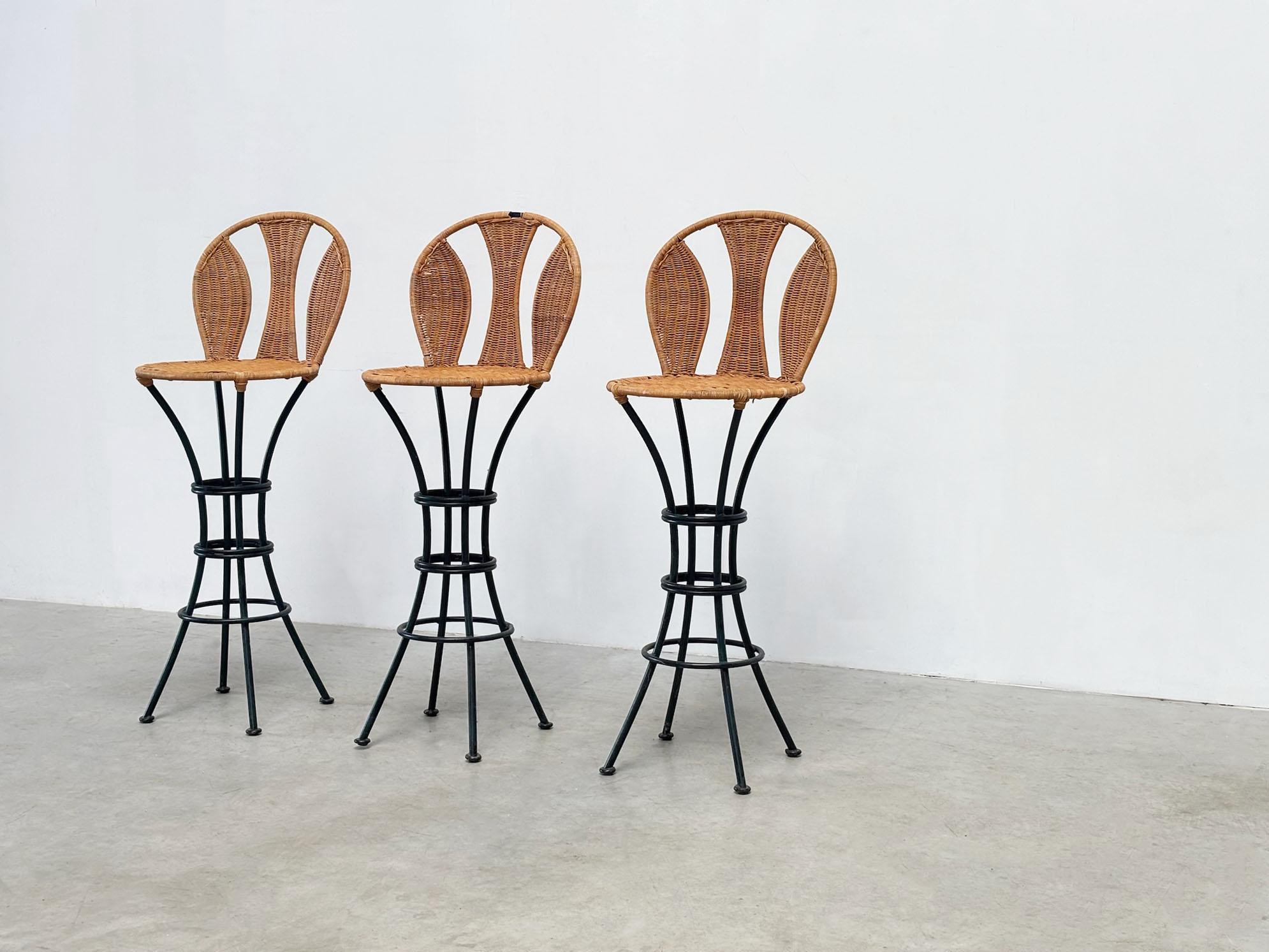 Acier Elegants tabourets de bar français en vente