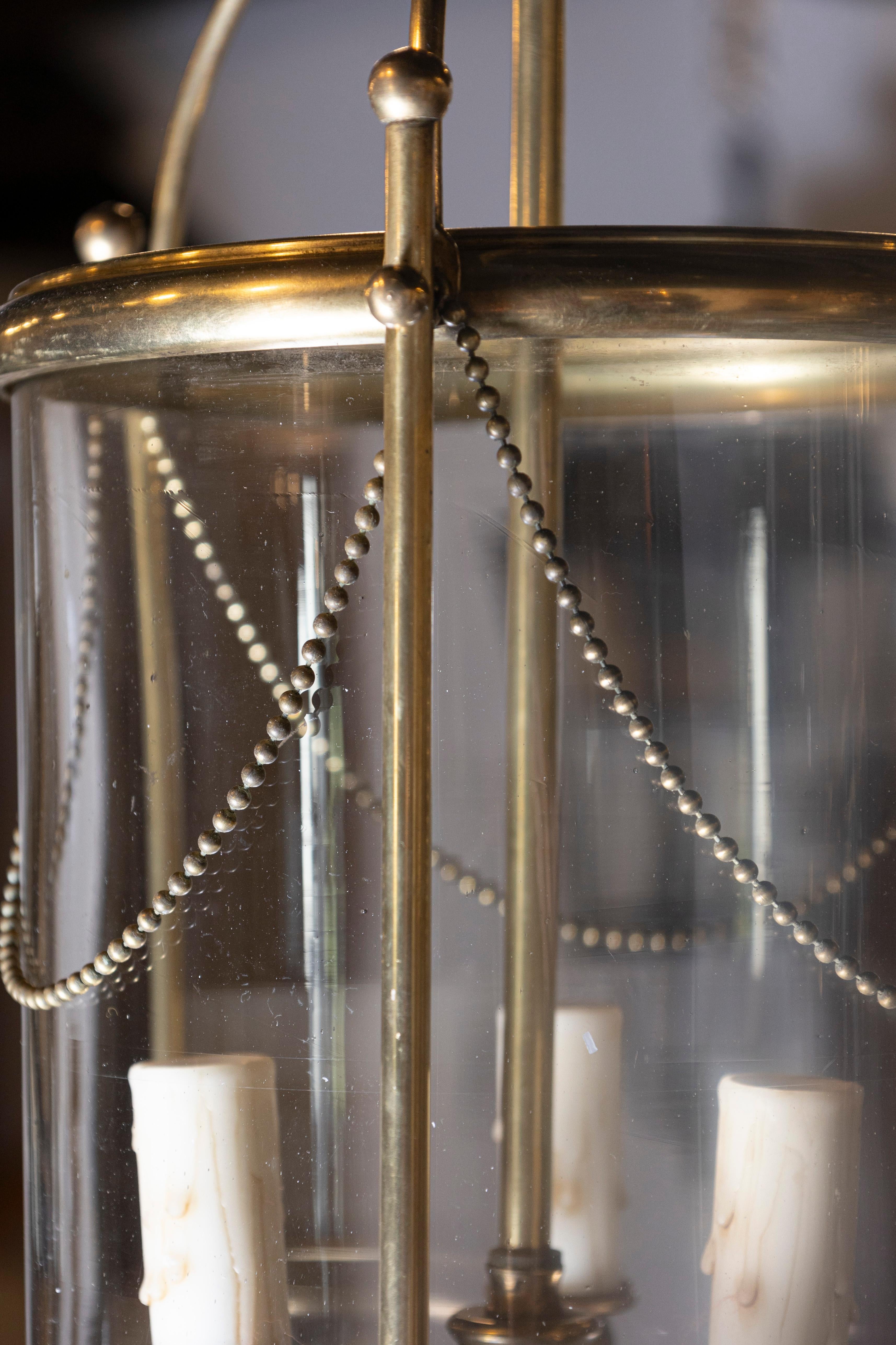 Elegant lustre-lanterne français en laiton et verre, vers 1940 en vente 1