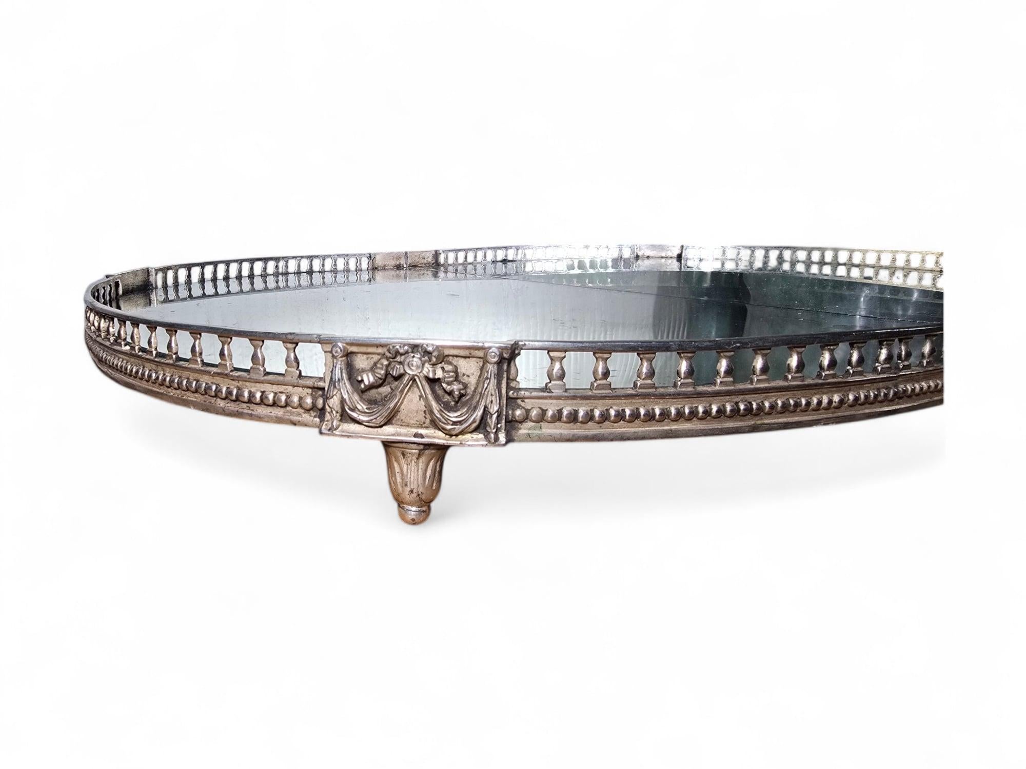 Centre de table français Elegance - 19e siècle en vente 1