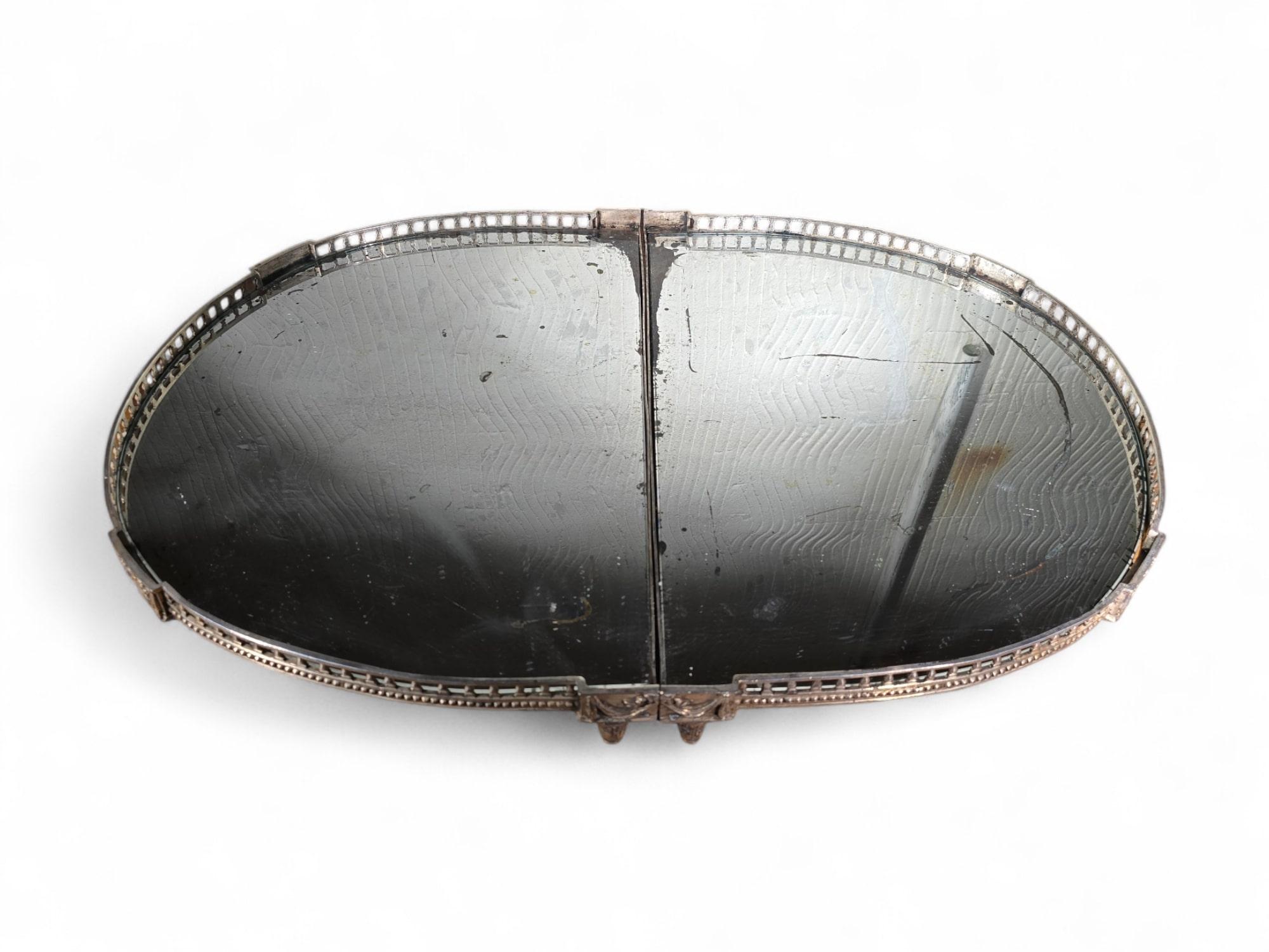Centre de table français Elegance - 19e siècle en vente 2