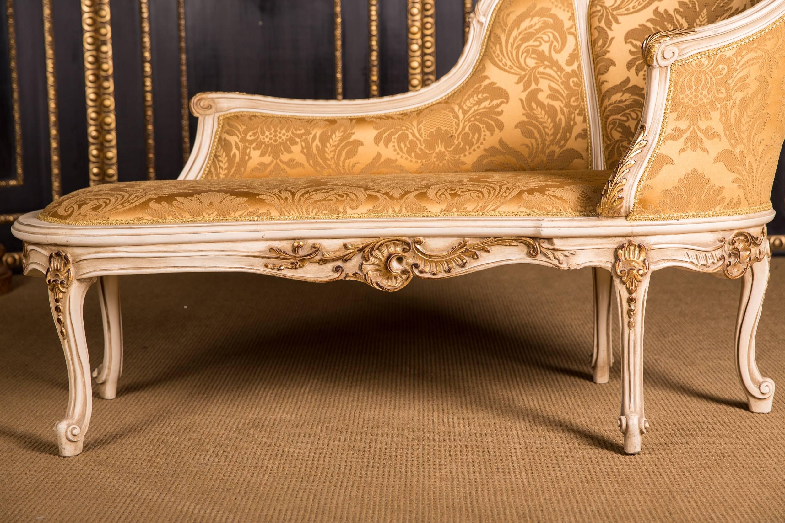 Louis XV Elegant French Chaise Longue in Louis Quinze Style