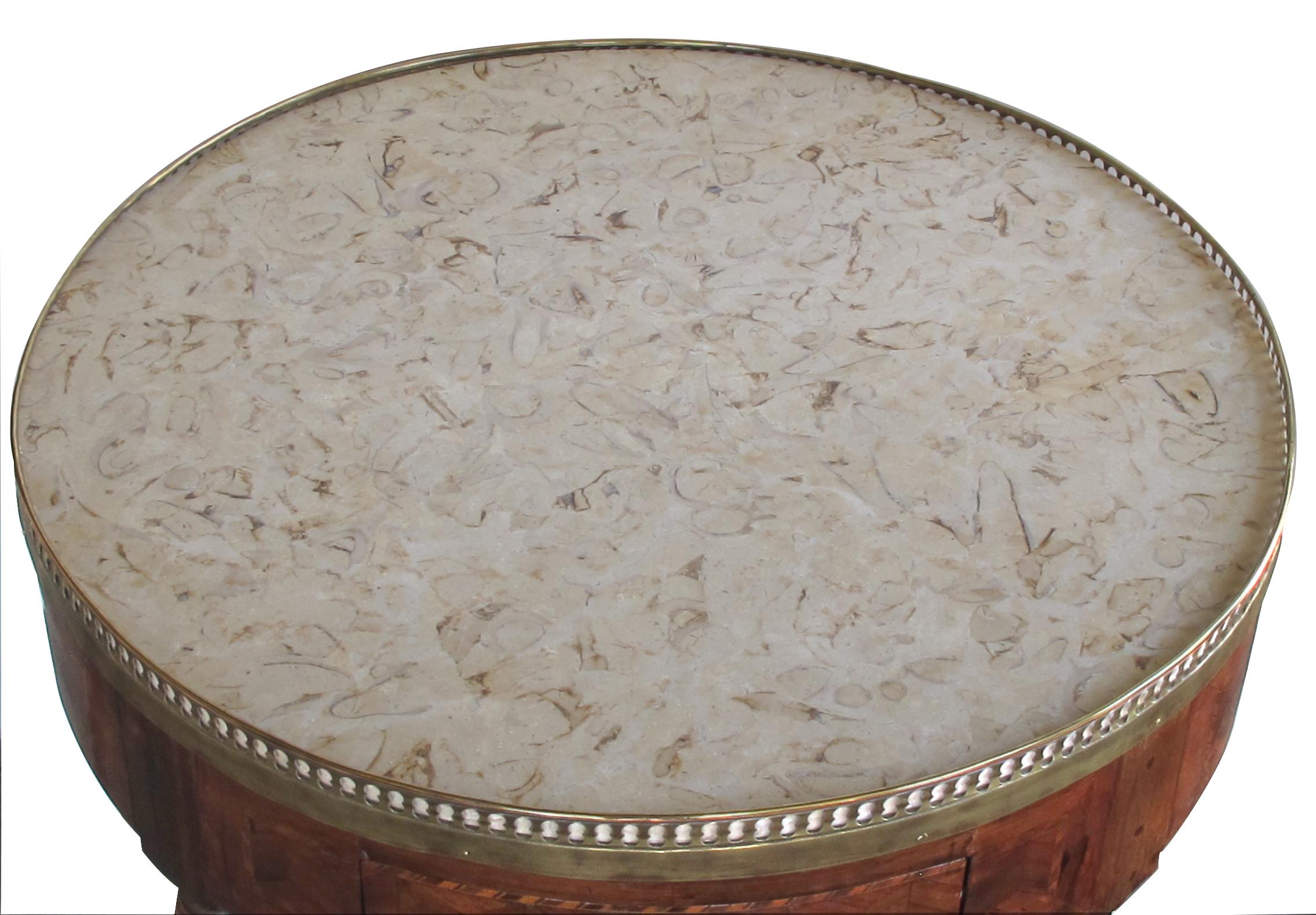 19th Century Elegant French Directoire Circular Bouillotte Table with Fossilized Marble Top